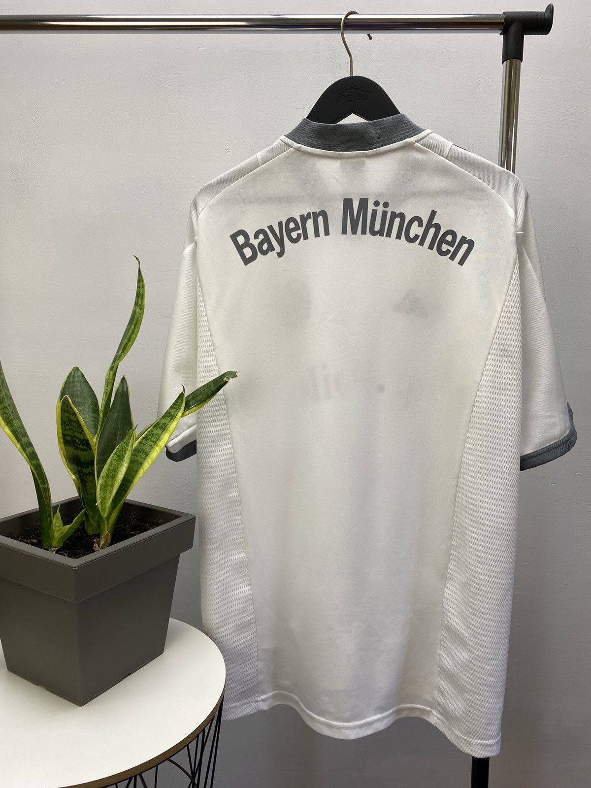 Adidas × Vintage Adidas Bayern Munich 2002 2004 Away Soccer Football Jersey Size US XL / EU 56 / 4 - 14 Thumbnail
