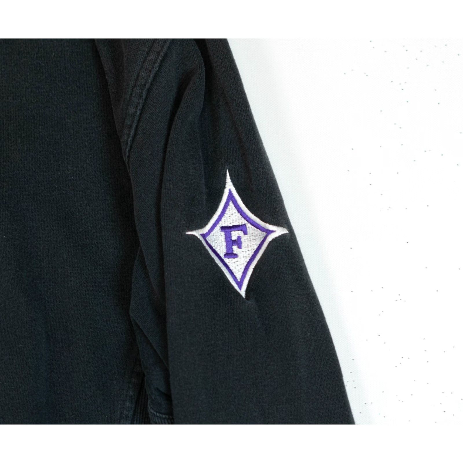Nike VINTAGE NIKE Furman University Sweatshirt 1/4 Zip Men M Black NCAA Basketball pullover Size US M / EU 48-50 / 2 - 5 Thumbnail