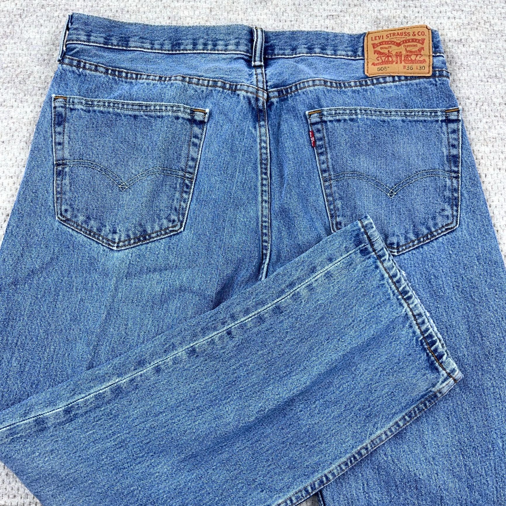 Levi's Levi's 505 Jeans Men Regular 36x30 Blue Denim Straight Fit Medium Wash Belt Loops 5-Pocket Logo Jeans Size US 36 / EU 52 - 3 Thumbnail