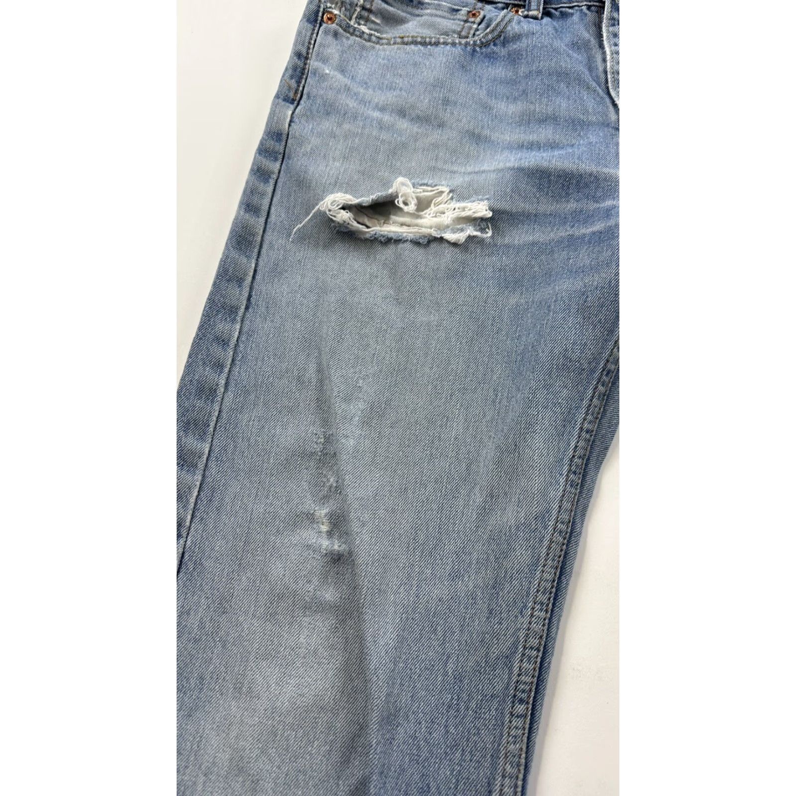 Levi's VINTAGE Levi's 505 Jeans Mens 34x29 Distressed Blue Jeans 34x34 Tagged 34x34 Mens Size US 34 / EU 50 - 4 Thumbnail