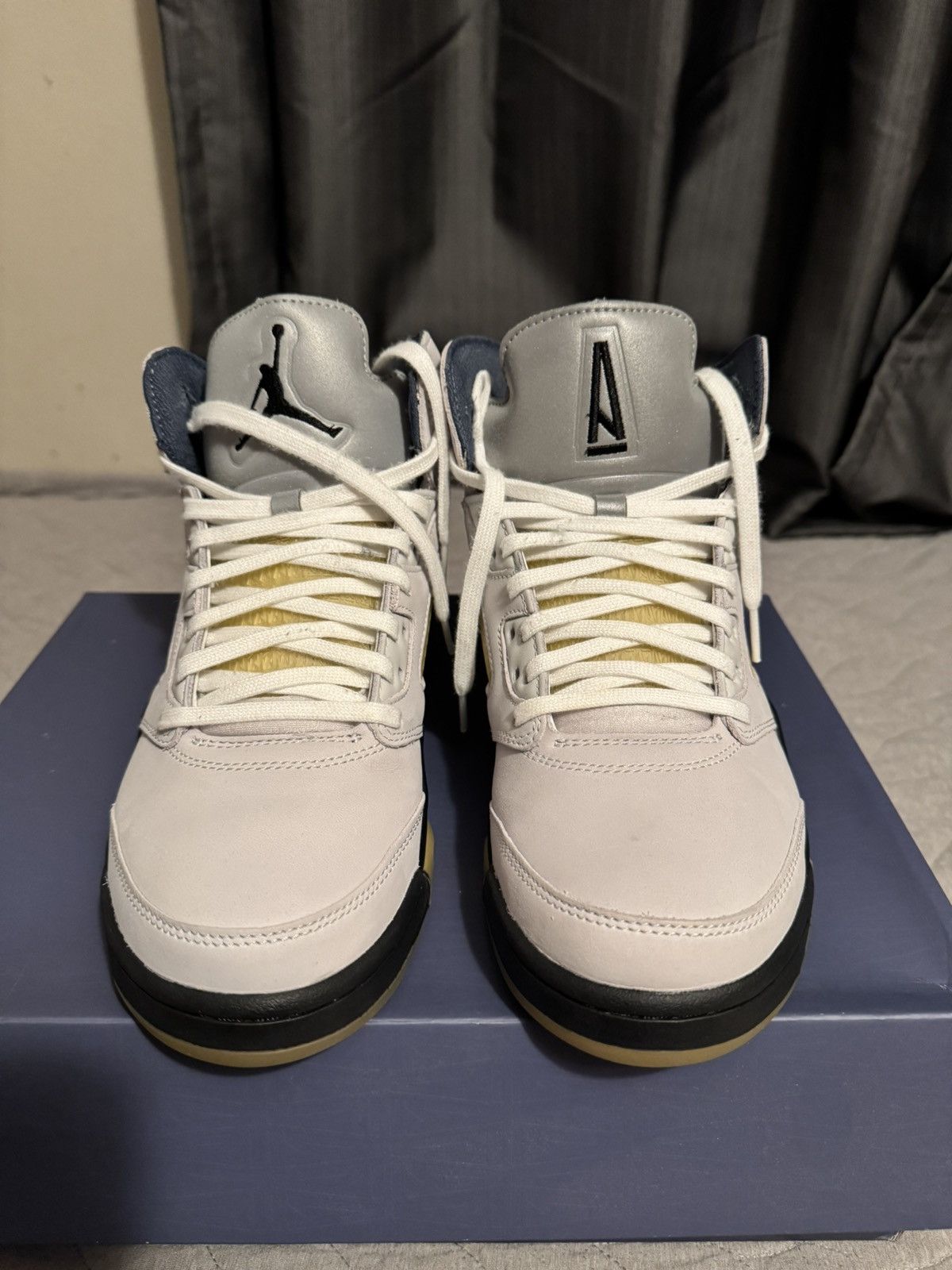 A Ma Maniere × Jordan Brand × Nike Nike Air Jordan 5 x A Ma Maniére “Dawn” Size US 9.5 / EU 42-43 - 3 Thumbnail
