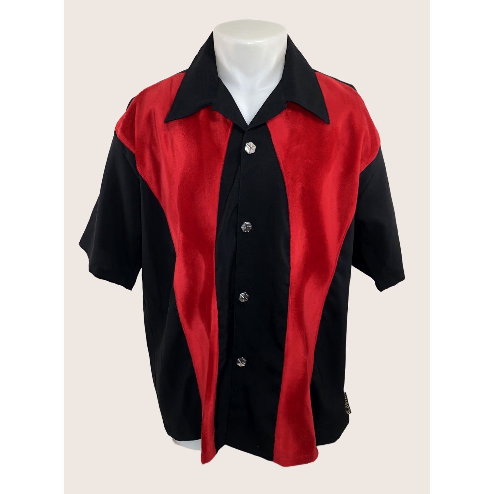 Vintage VINTAGE CASINO WEAR / LOS ANGELES - FUZZY PANELS / METAL DICE BUTTON XL Shirt - MINT Size US XL / EU 56 / 4 - 1 Thumbnail