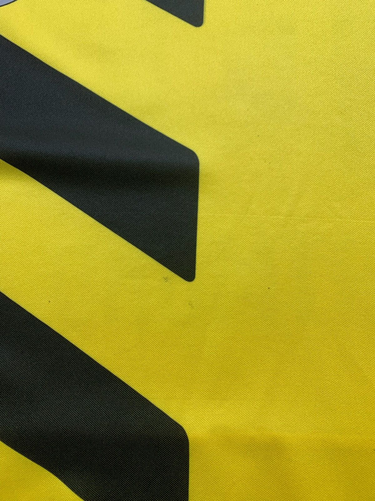 Puma × Vintage Vintage yellow Borussia Dortmund soccer jersey 15 Hummels M Size US M / EU 48-50 / 2 - 5 Thumbnail