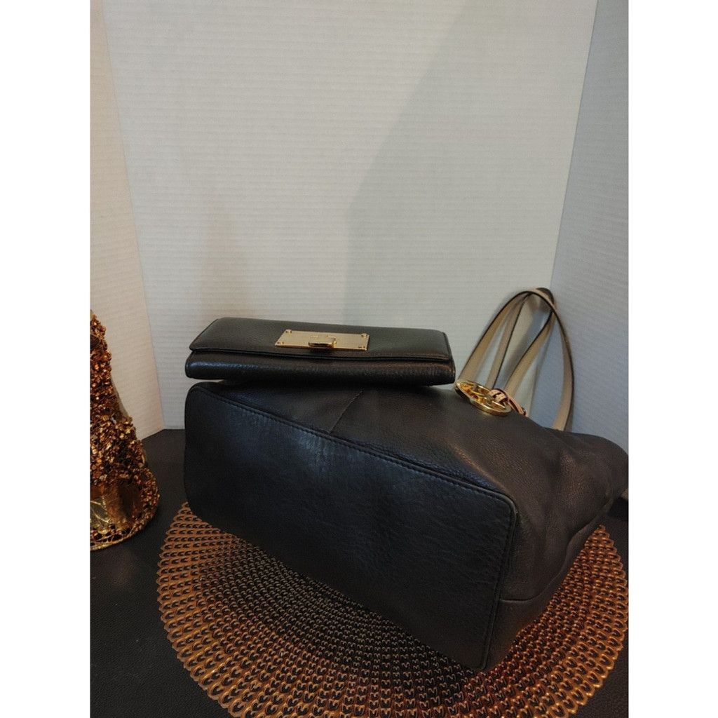 Michael Kors Michael Kors Bedford Tote & Manhatten Wallet Set Size ONE SIZE - 7 Thumbnail
