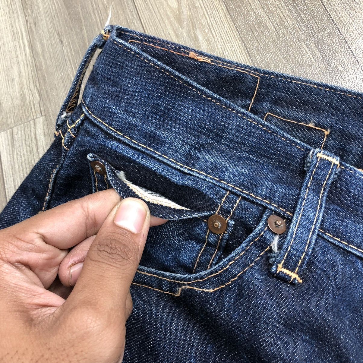 Levi's Vintage Clothing Vtg Levis 501XX LVC 37501 Buckle Back Selvedge Faded Jeans Size US 30 / EU 46 - 11 Thumbnail