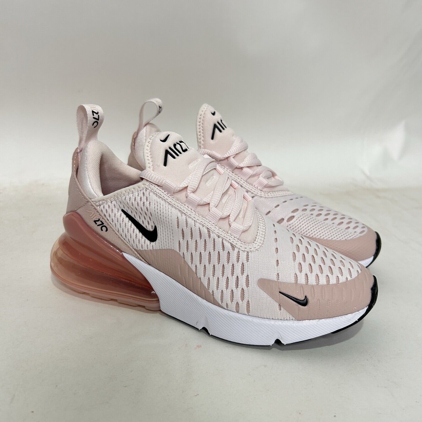 Nike Nike Air Max 270 WMNS “Light Soft Pink” Size US 6 / IT 36 - 1 Thumbnail
