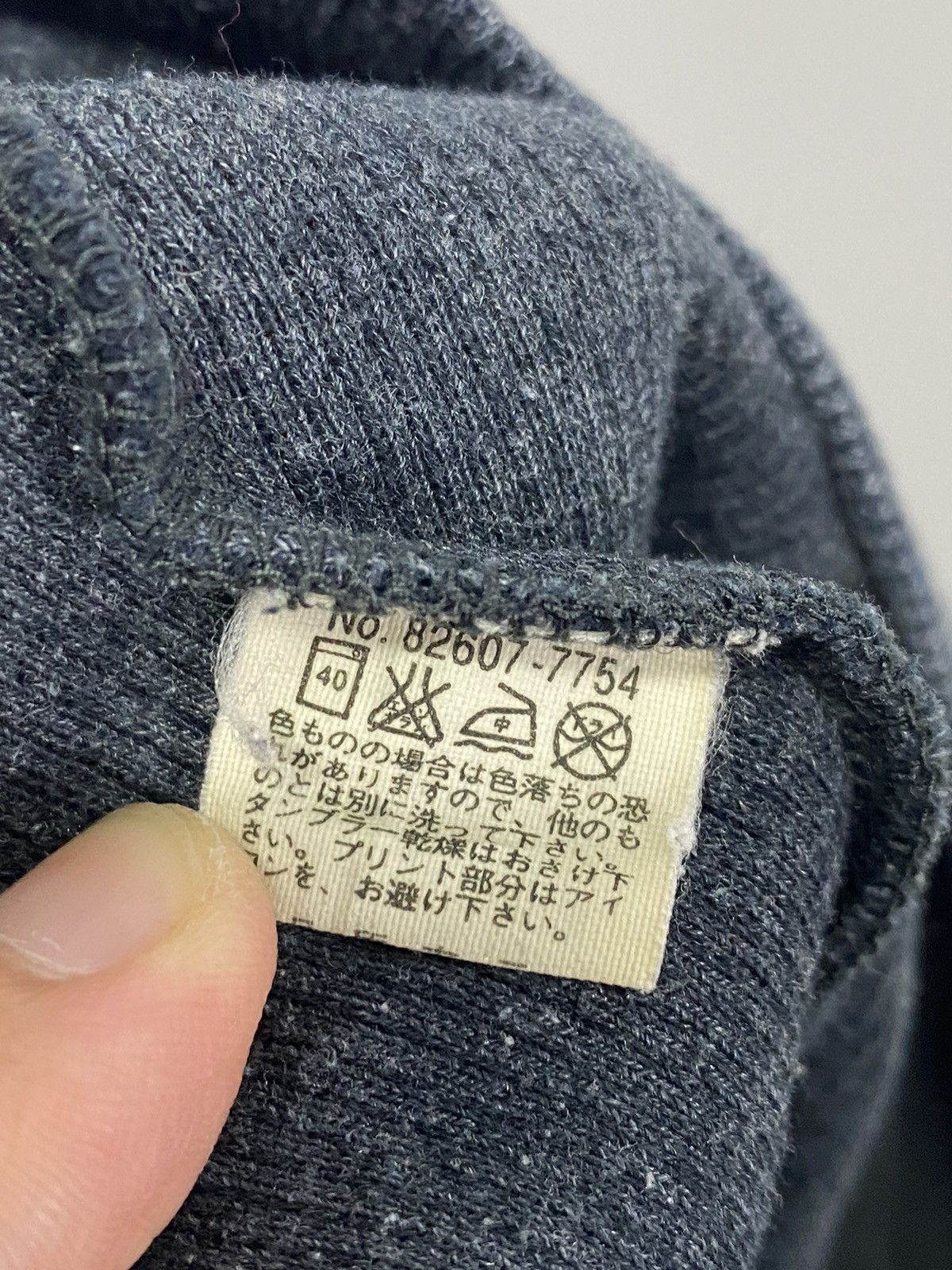 Levi's × Vintage Vintage 90s Levi’s t-shirt Size US M / EU 48-50 / 2 - 12 Thumbnail