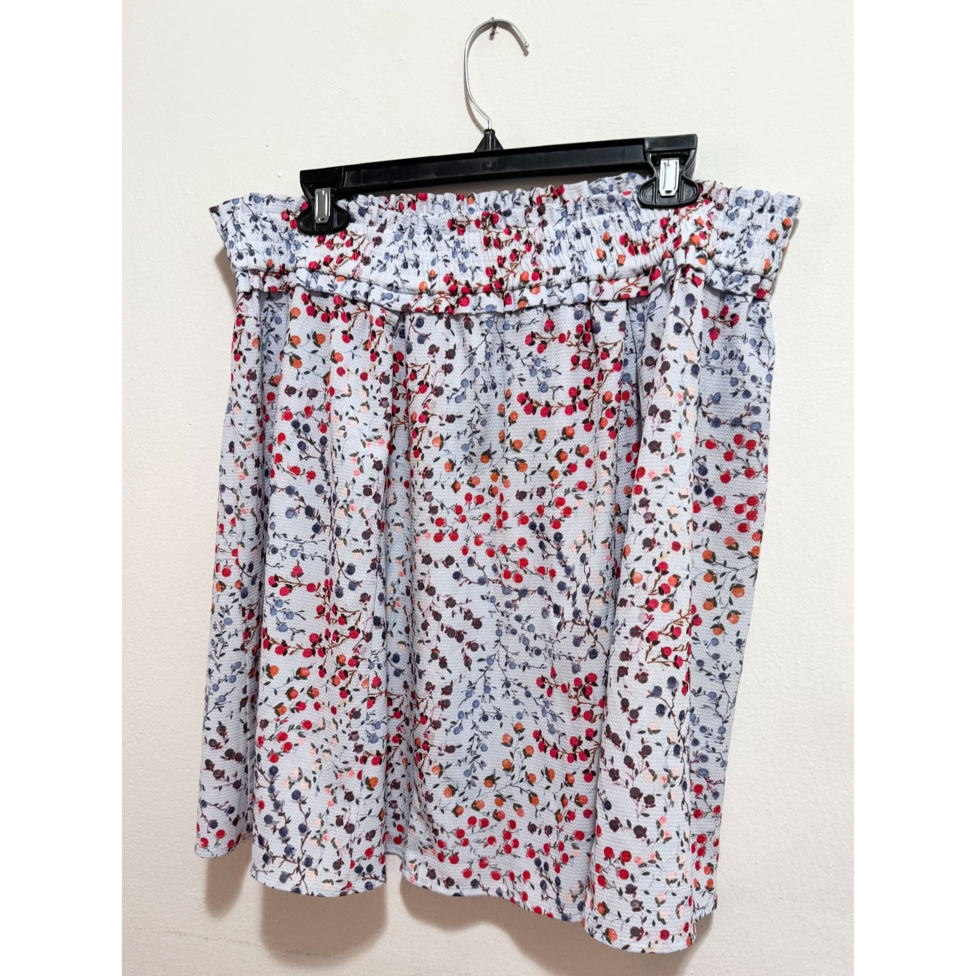 French Connection French Connection floral gathered drape skirt Size 32" / US 10 / IT 46 - 3 Thumbnail