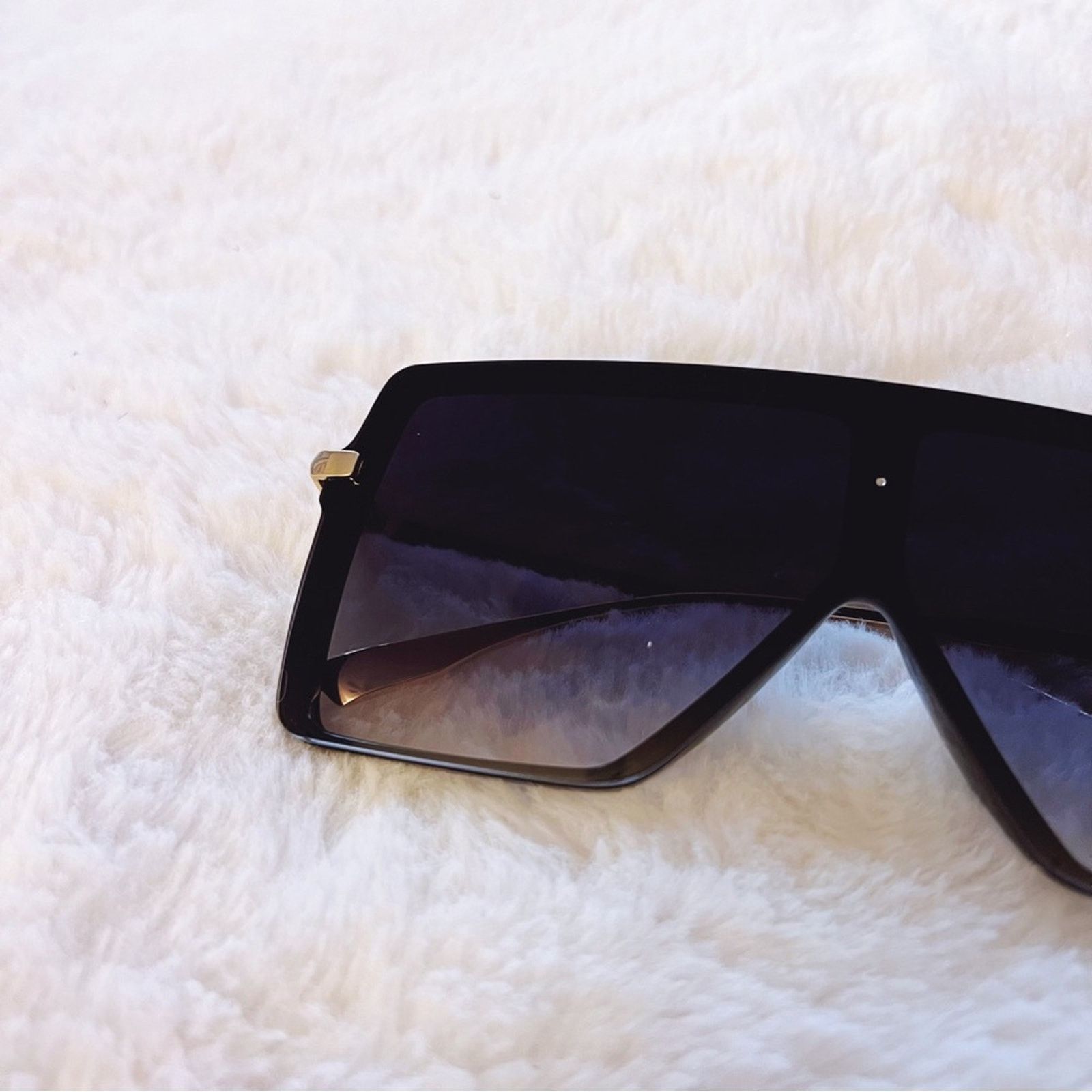 Other Ariel Black & Clear Rectangle Full Frame Sunglasses Size ONE SIZE - 2 Thumbnail