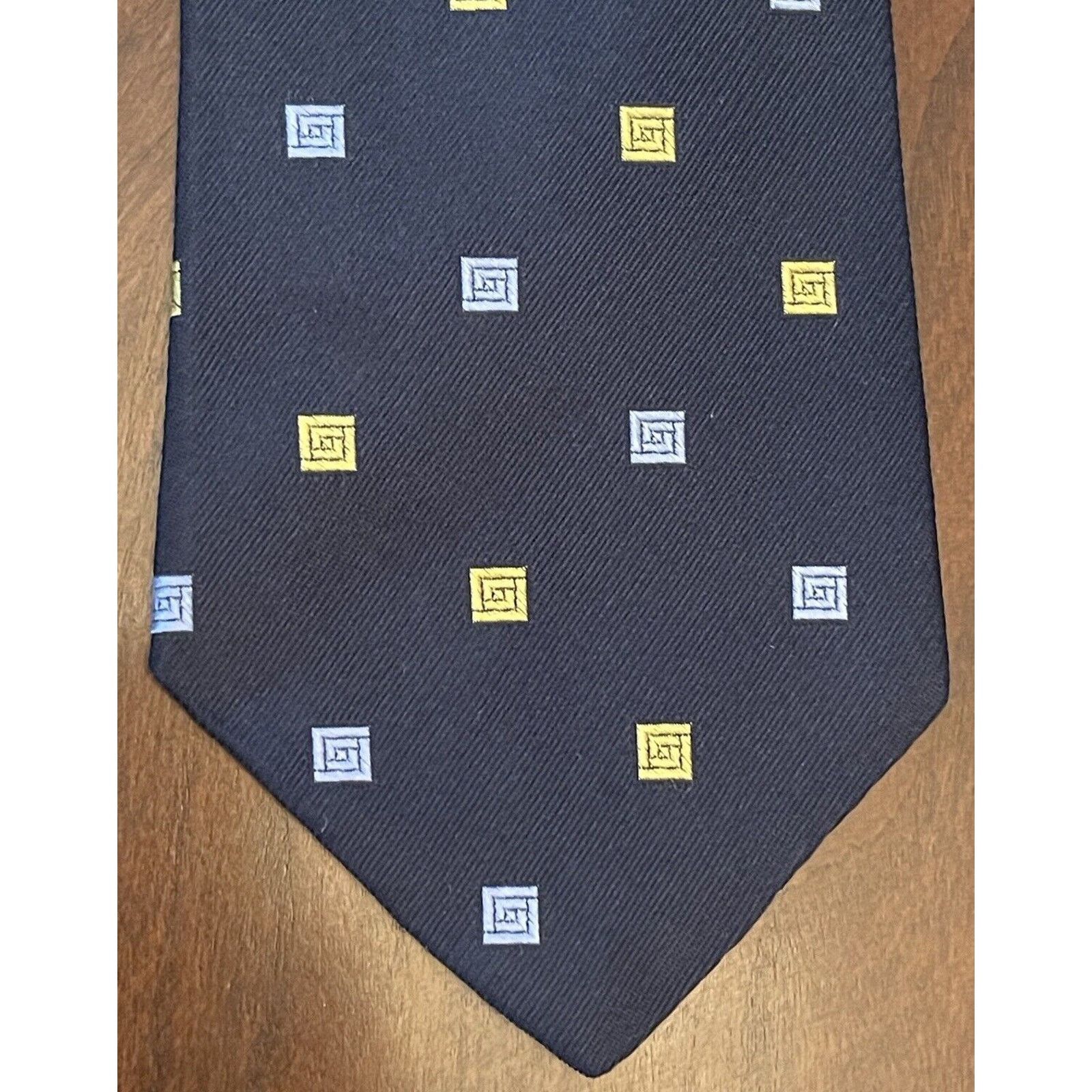 Tommy Hilfiger Tommy Hilfiger Blue 100% Imported Silk Made In Usa Size ONE SIZE - 1 Thumbnail