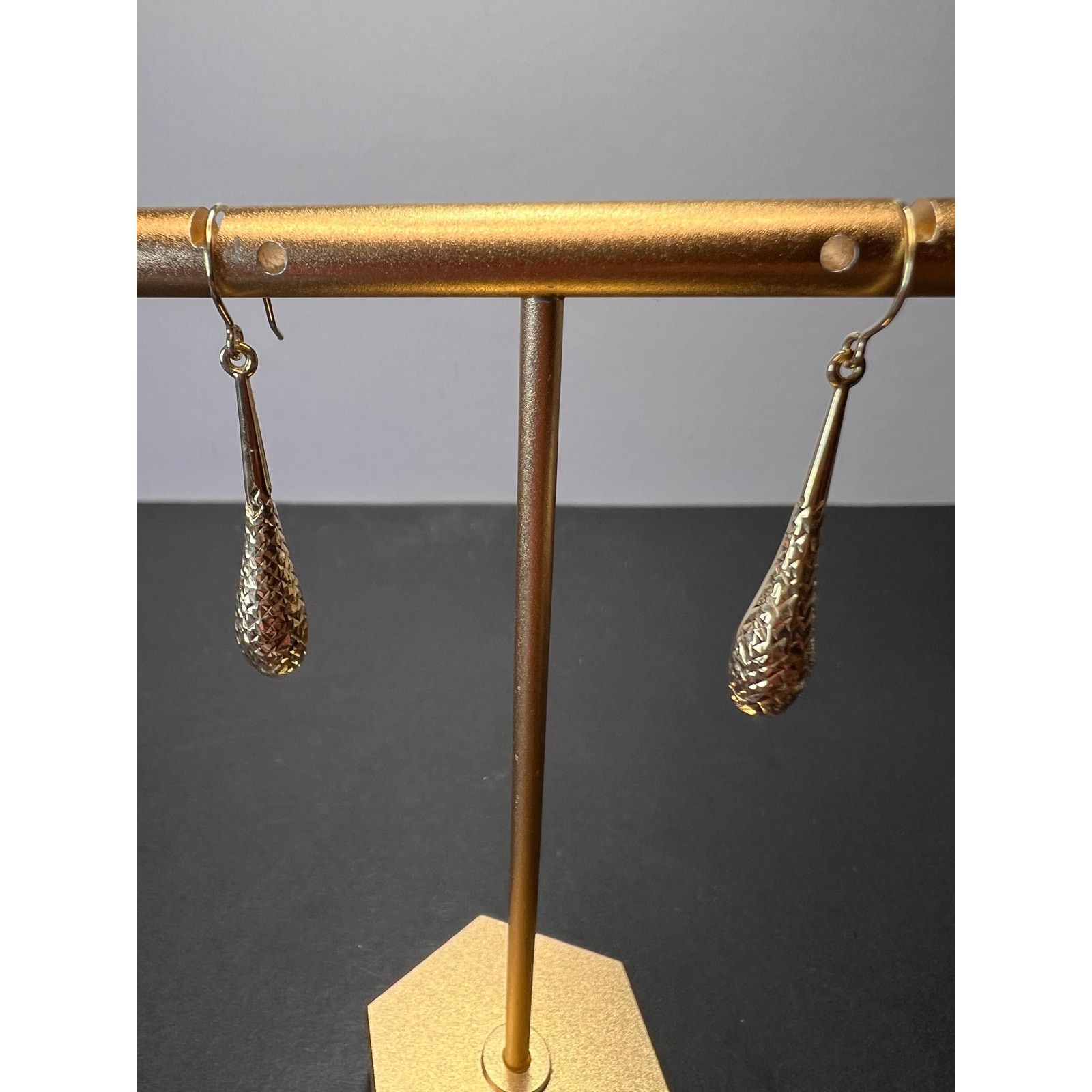 Other Turkish 10k yellow gold diamond cut teardrop earrings Size ONE SIZE - 9 Thumbnail