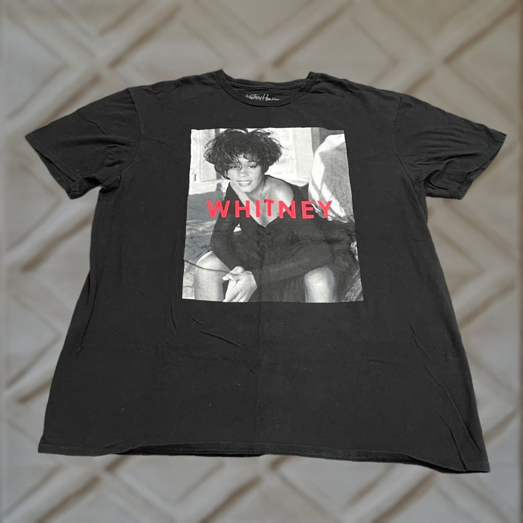 Vintage Whitney Houston Graphic T-Shirt Unisex Adults XL Black Crew Neck Cotton Music Tee Size XL / US 12-14 / IT 48-50 - 1 Thumbnail