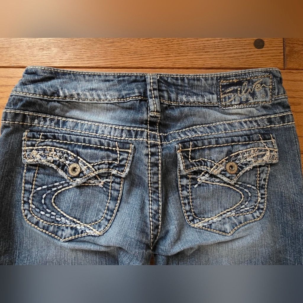 Silver Jeans Co. Silver Jeans Distressed Pioneer Boot Cut Blue Jeans Size 26" / US 2 / IT 38 - 7 Thumbnail