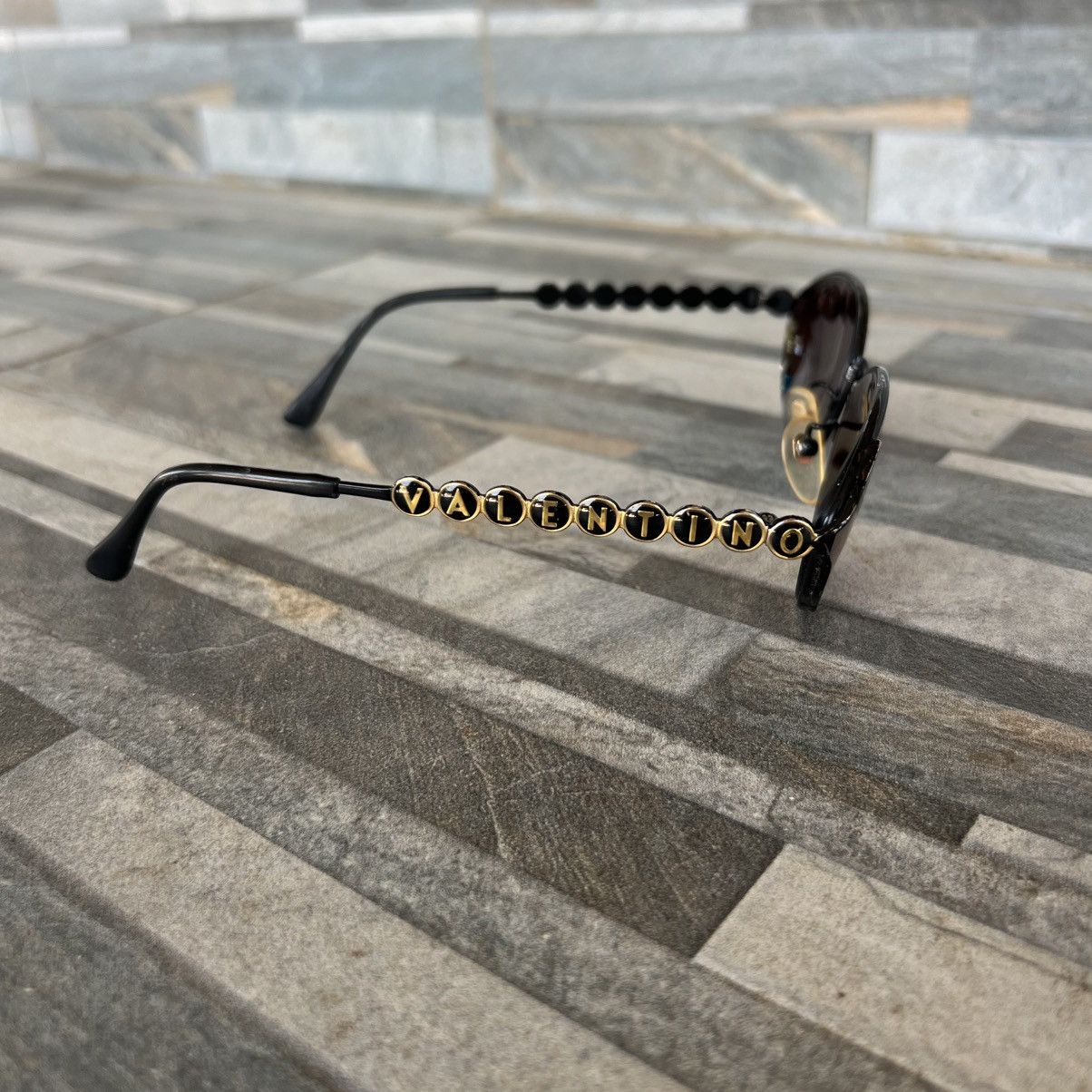 Valentino Vintage Valentino Sunglasses 5516-135 Size ONE SIZE - 1 Thumbnail