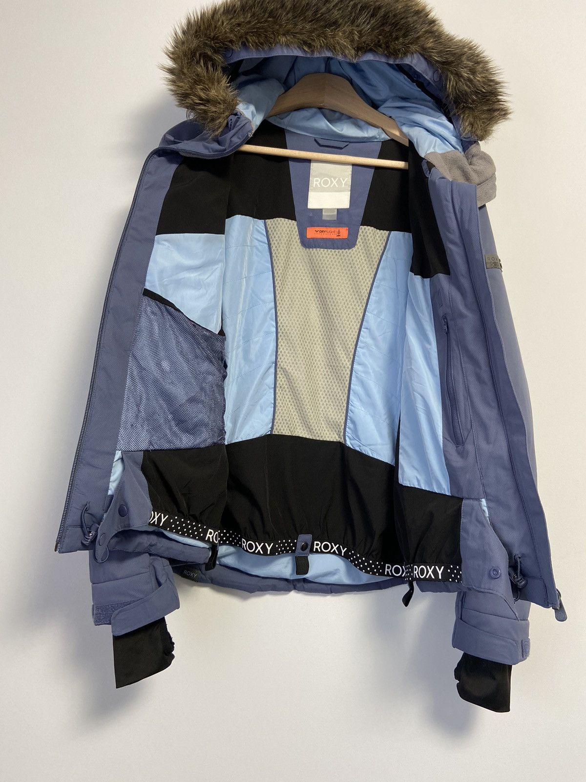 Japanese Brand Roxy Outdoor Jacket Women’s Size S / US 4 / IT 40 - 9 Thumbnail