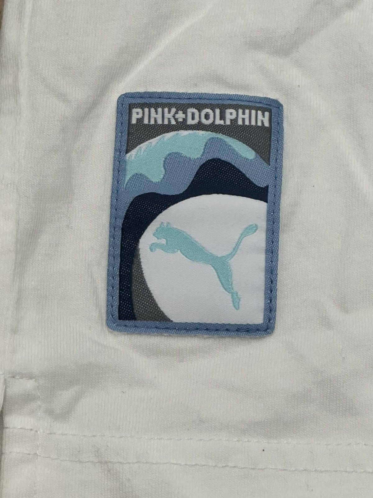 Pink Dolphin × Puma PUMA Pink Dolphin 2016 Collab Graphic Shirt Rare 80s Colors Size US M / EU 48-50 / 2 - 4 Thumbnail
