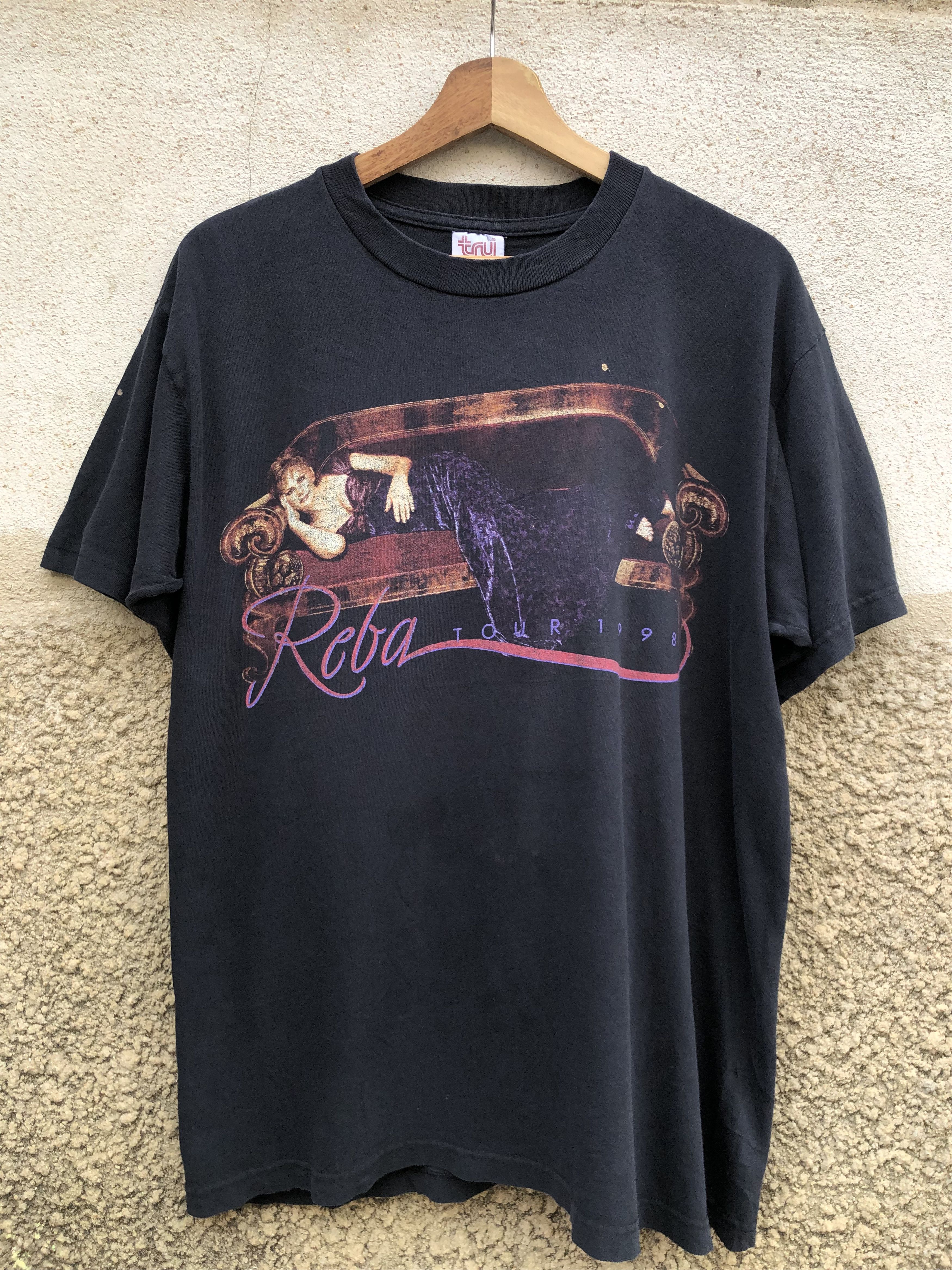 Band Tees 1990s Vintage Reba American Singer Tshirt Size US L / EU 52-54 / 3 - 1 Thumbnail