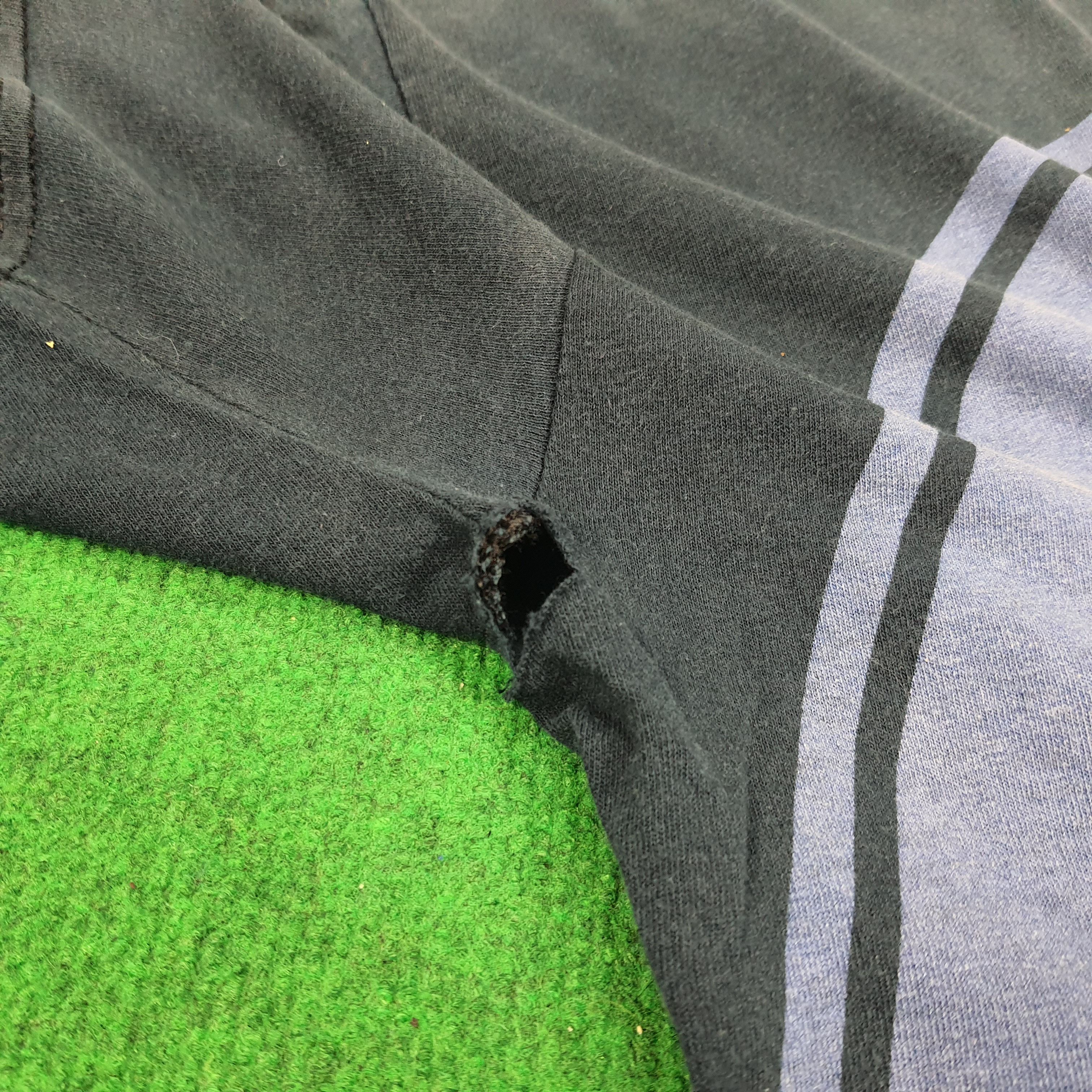 Public Enemy × Rap Tees × Vintage Vintage Public Enemy Planet Earth 2013 Tour Tshirt Size US L / EU 52-54 / 3 - 8 Thumbnail