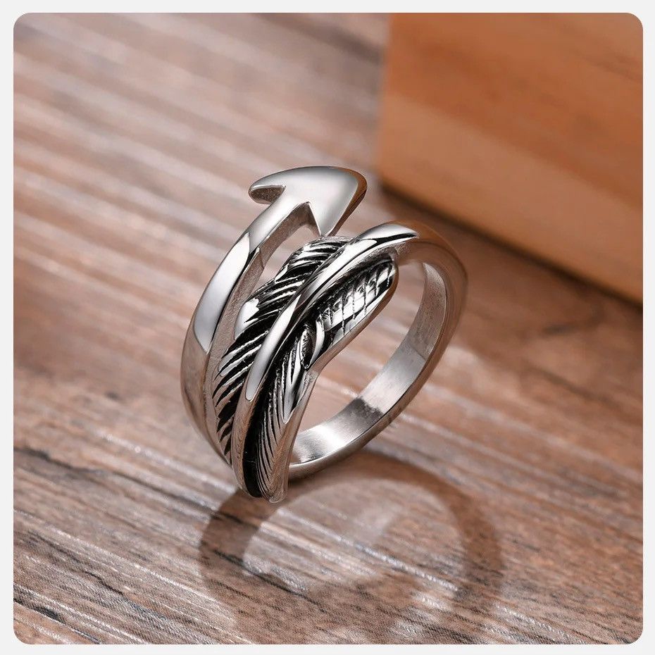 Arrow × Vintage Arrow Shaped Ring Size ONE SIZE - 1 Thumbnail