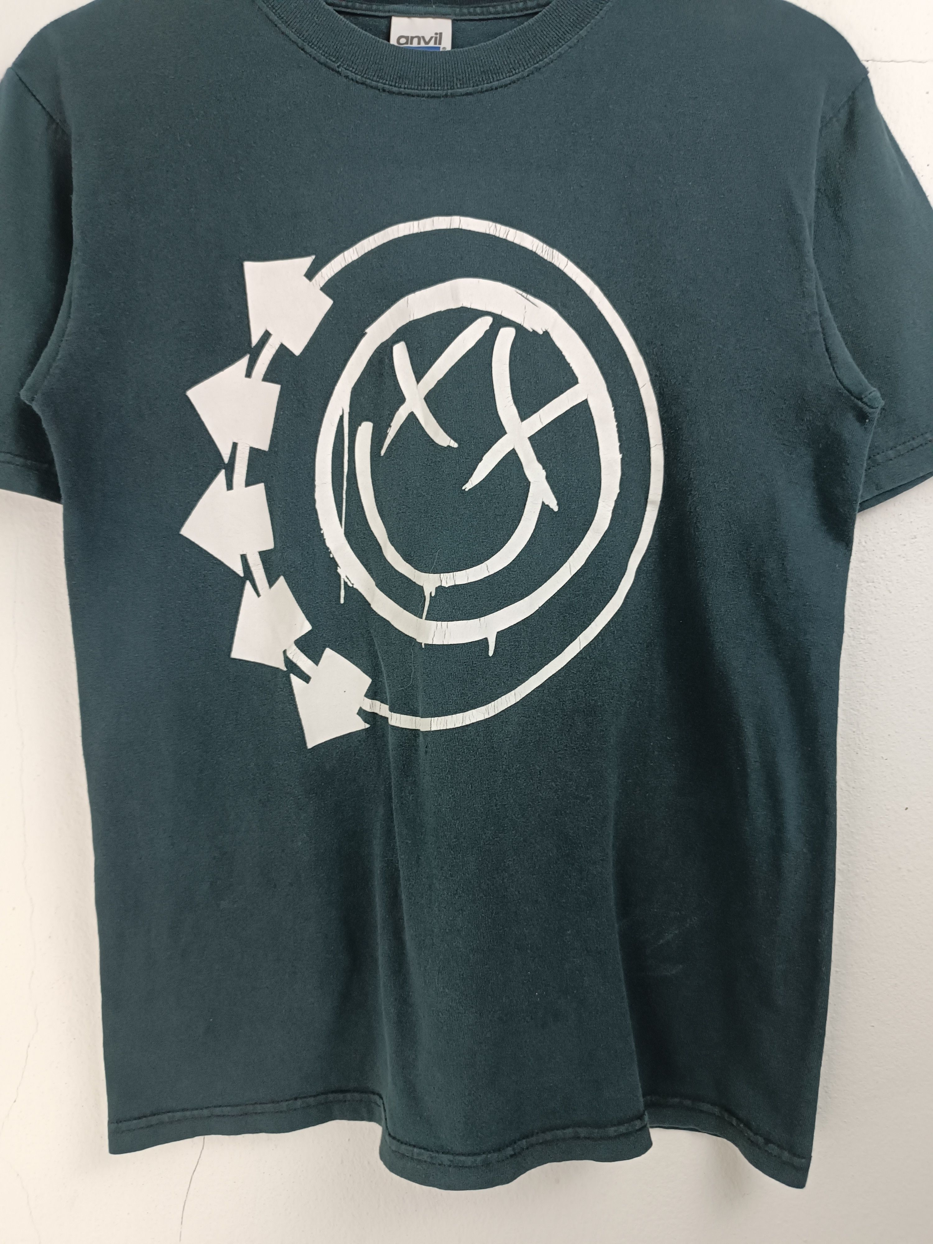 Band Tees VINTAGE Y2K BLINK 182 CLASSIC LOGO POP PUNK FADED SKATER 41 Size US S / EU 44-46 / 1 - 8 Thumbnail