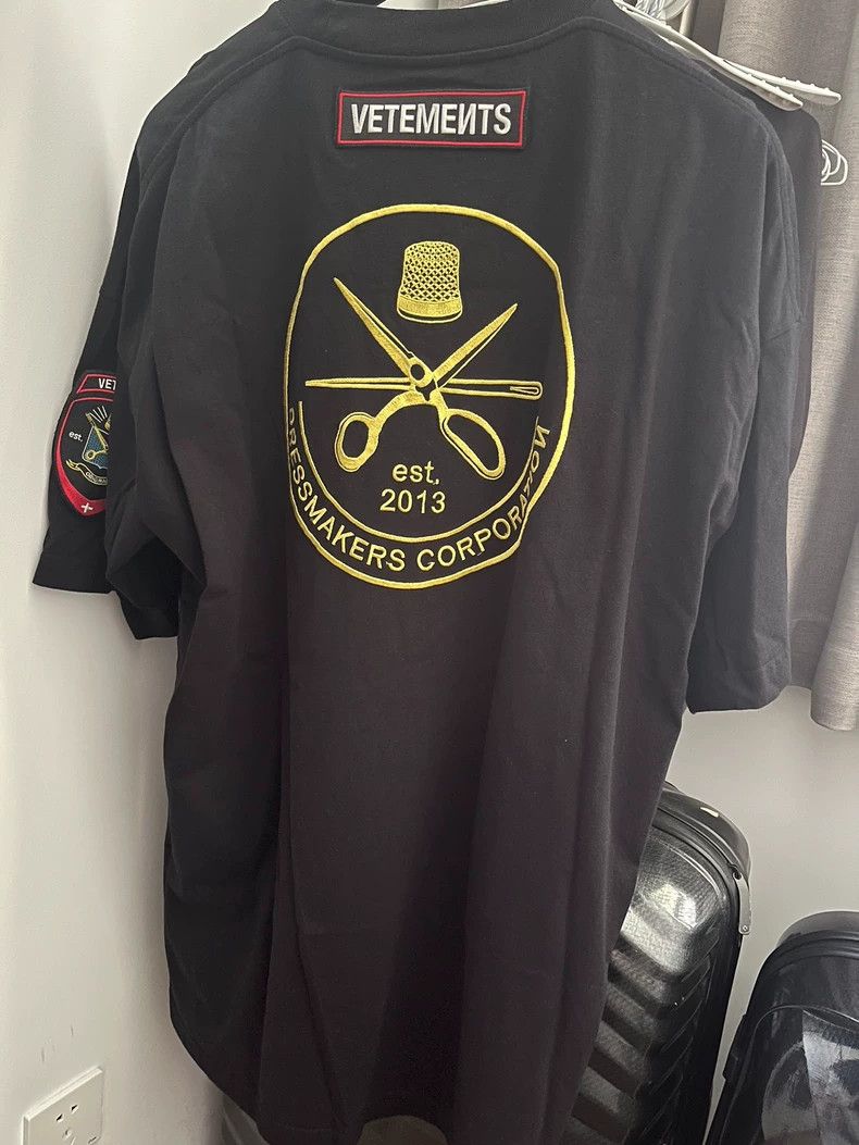 Vetements Vetements McDonald's Officer Chi short-sleeved shirt Size US XS / EU 42 / 0 - 2 Thumbnail