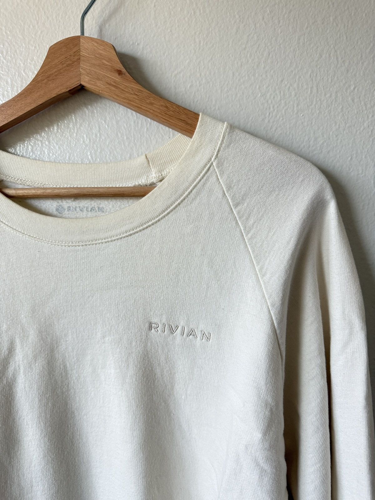 Other Rivian Crewneck Size US XL / EU 56 / 4 - 3 Thumbnail