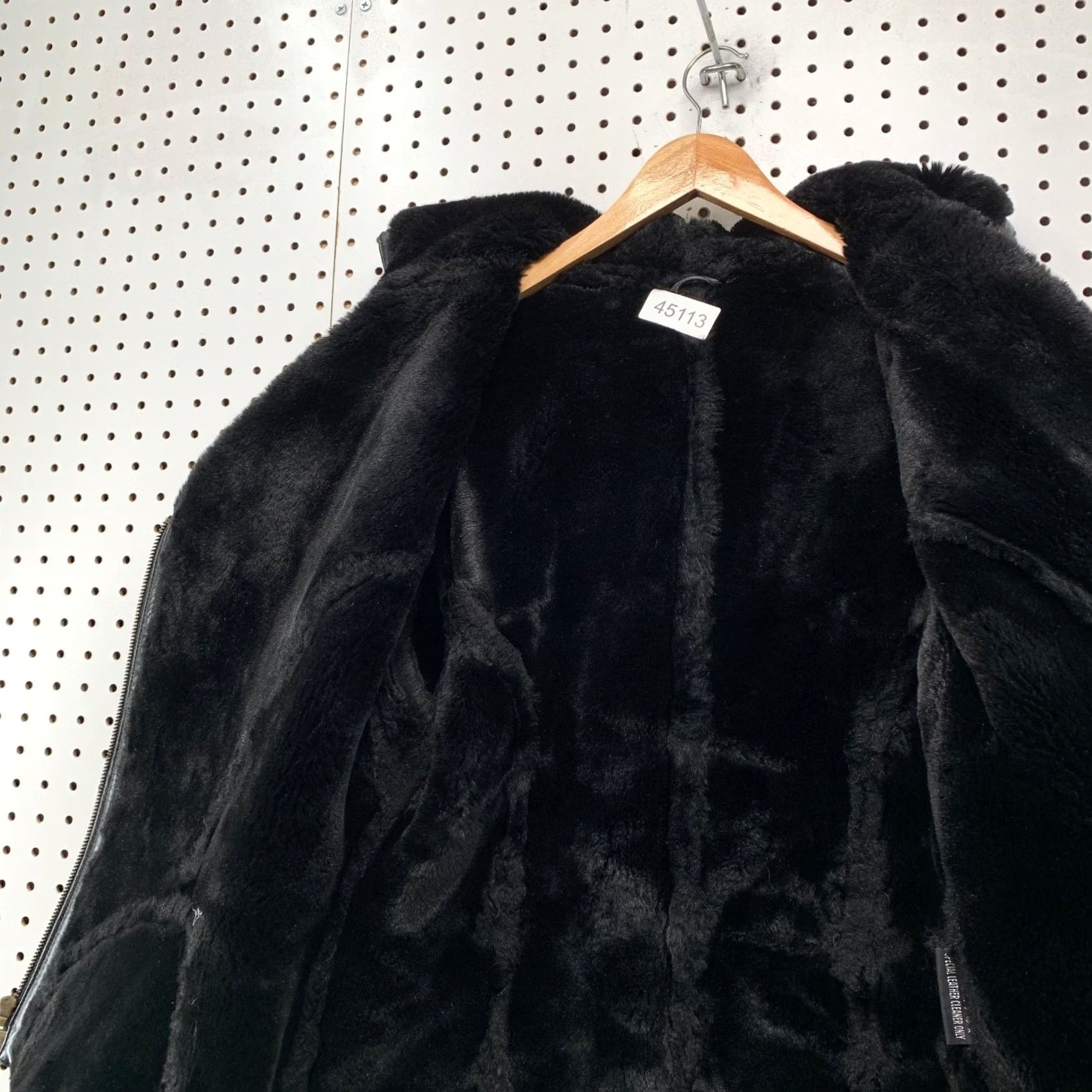 Vintage Wilsons Leather Genevieve Jacket Womens M Black Faux Fur Liner Jacket Size M / US 6-8 / IT 42-44 - 6 Thumbnail