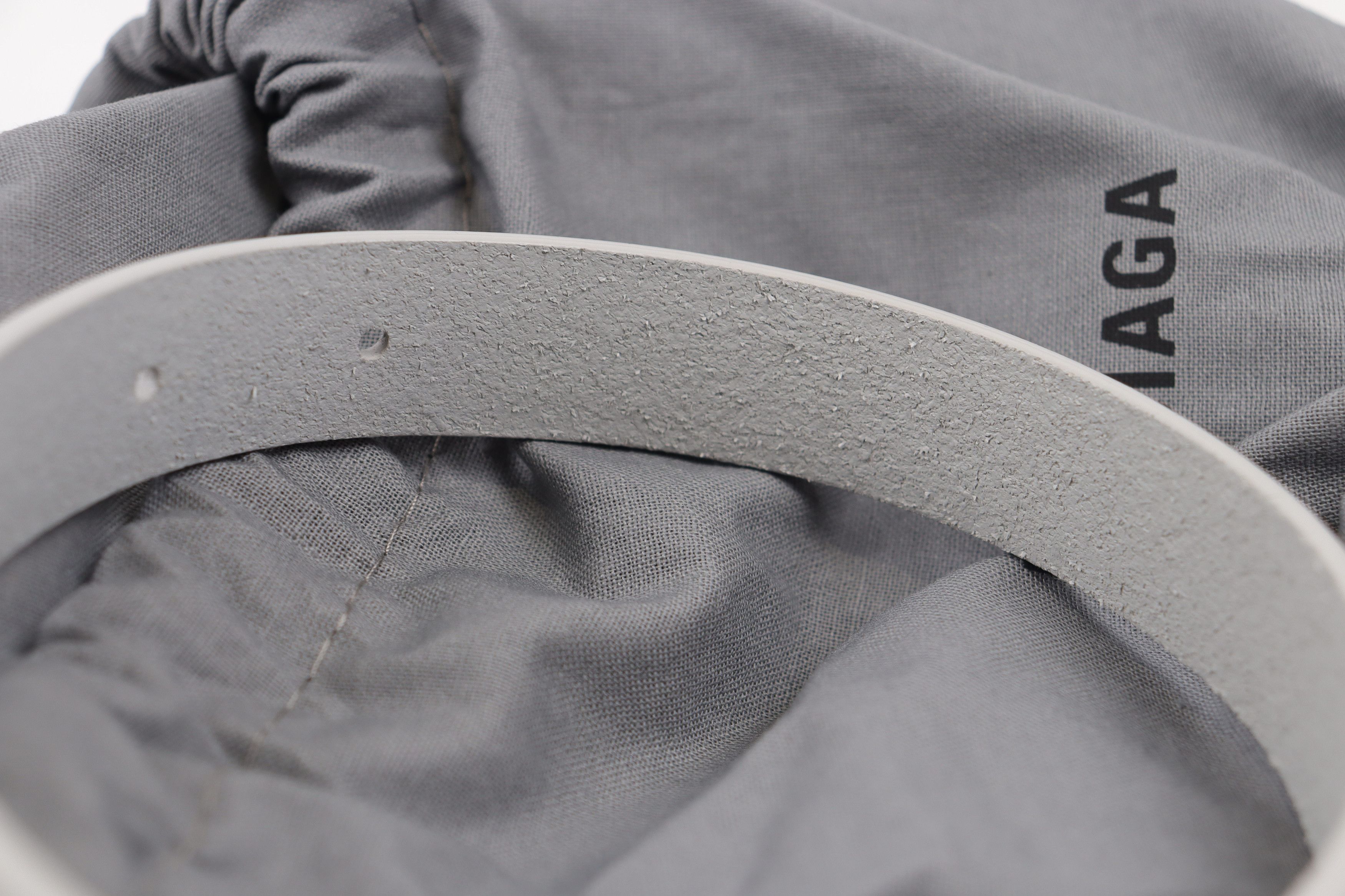 Balenciaga o1rshd11223 Unisex BB Logo Belt in Grey Size: 80cm Size ONE SIZE - 4 Thumbnail