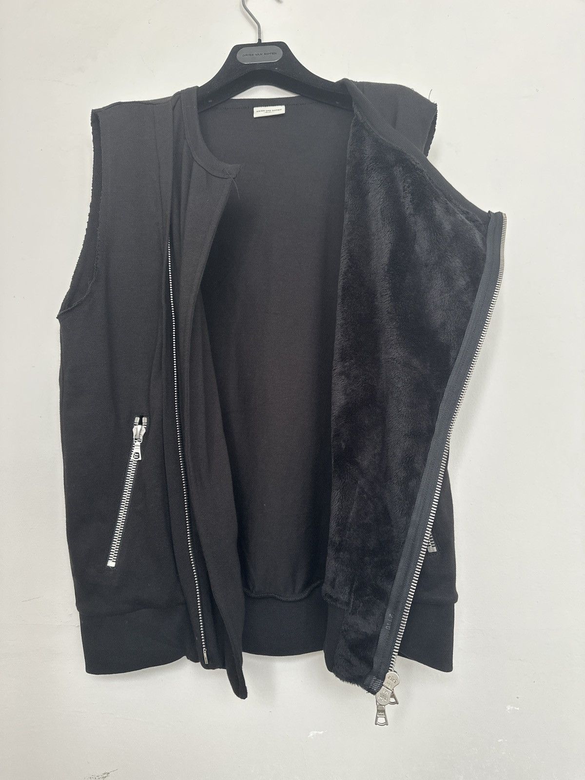 Dries Van Noten Dries Van Noten " archive " zipped armless bikerjacket Size US M / EU 48-50 / 2 - 8 Thumbnail