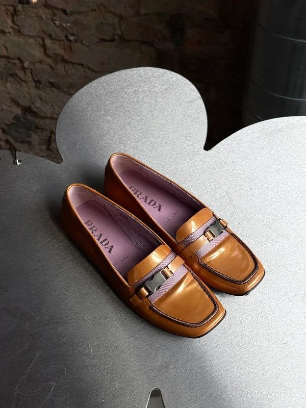 Prada Vintage Prada Vernis Flat Loafers Orange - EU 36.5 Size US 5.5 / IT 35.5 - 1 Thumbnail