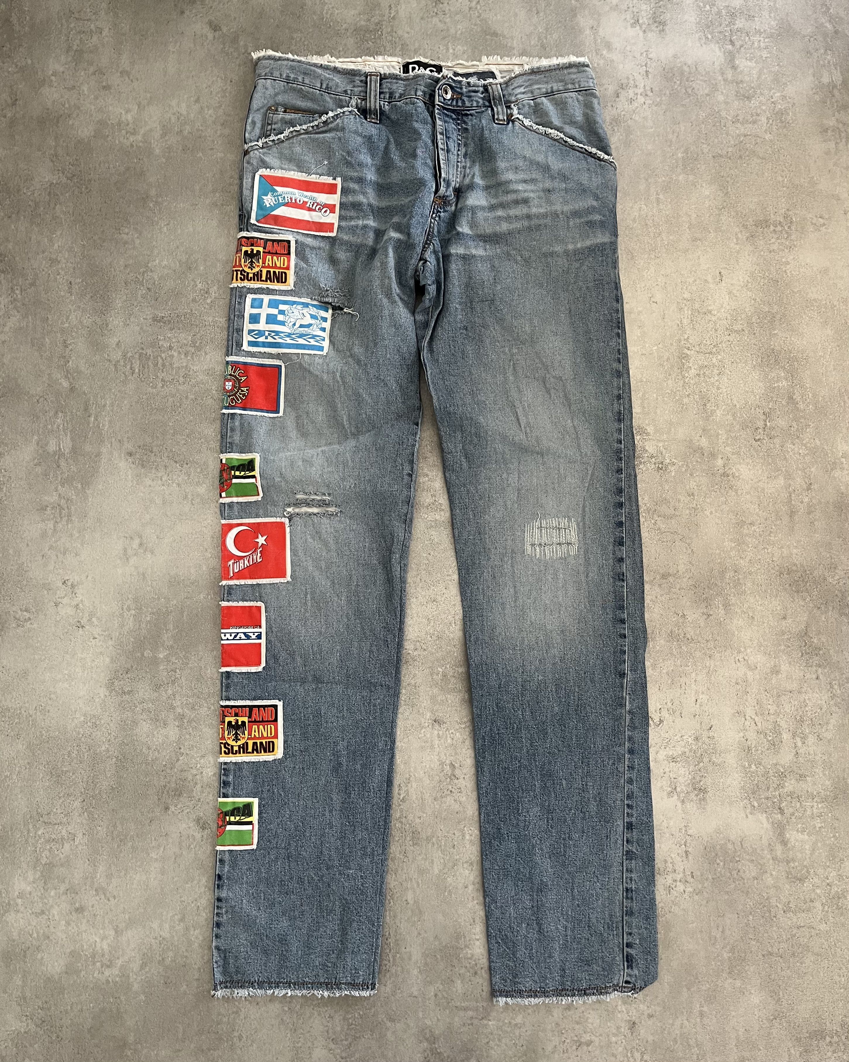 image of Archival Clothing x Dolce Gabbana Aw2004 Dolce & Gabbana Cosmopolite Flag Jeans in Blue (Size 36)