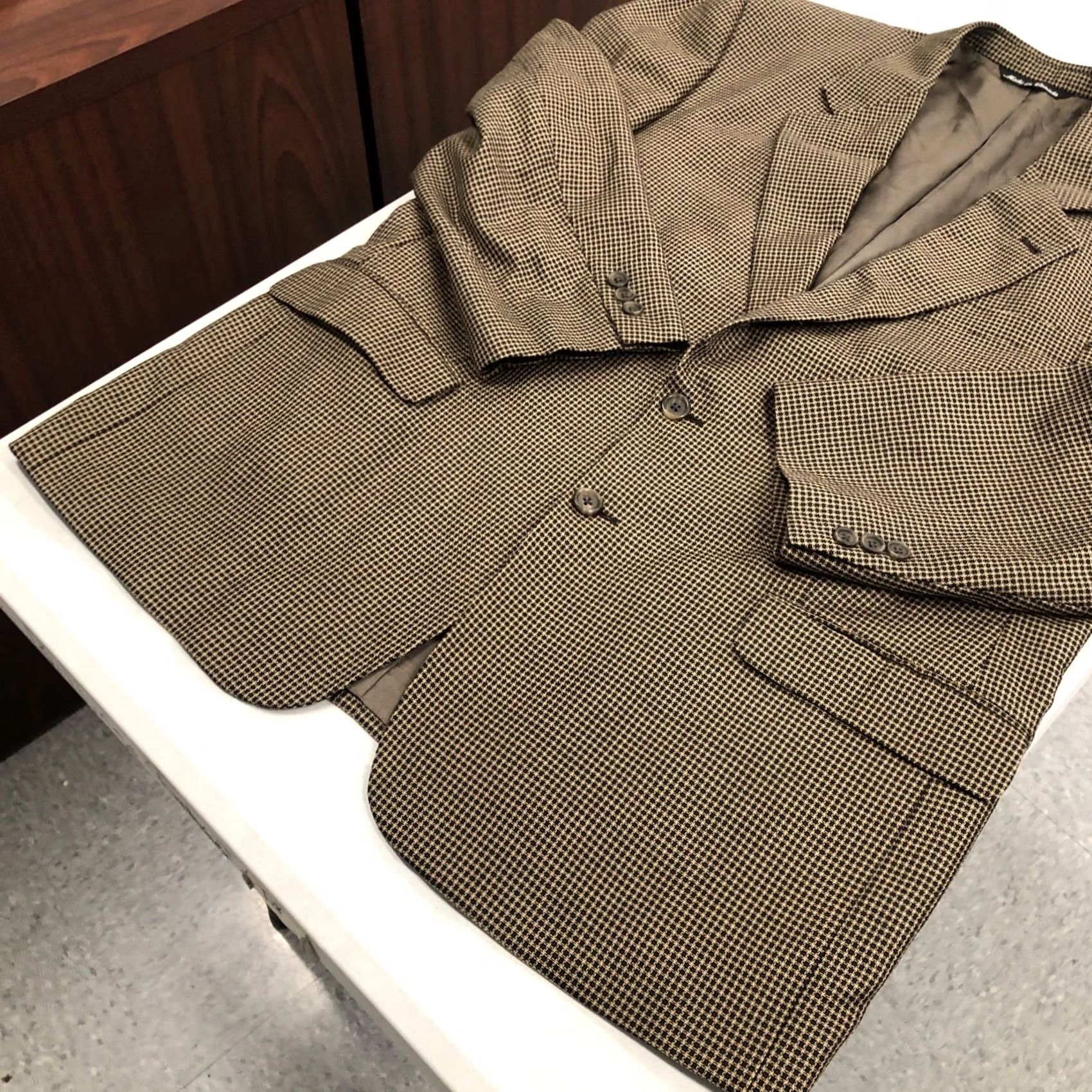 Jack Victor VINTAGE Jack Victor Montreal Blazer Mens 46R Beige Plaid Wool Silk Sport Coat Jacket Size 46R - 4 Thumbnail