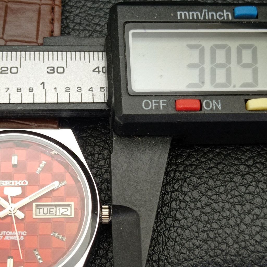 Seiko REFURBISHED VINTAGE SEIKO 5 AUTO JAPAN MENS WATCH a440209 Size 38 - 6 Thumbnail