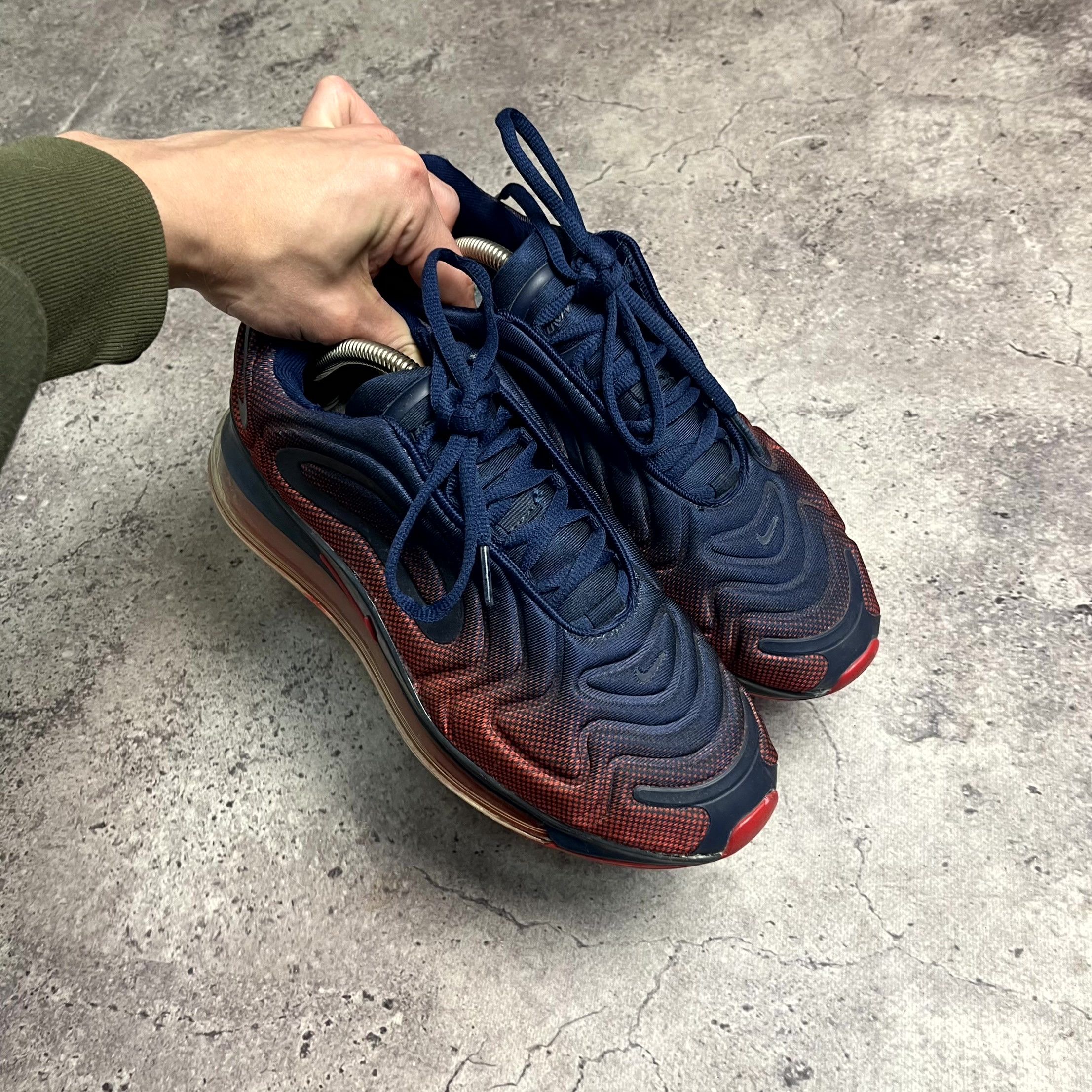 Nike Nike Air Max 720 Navy Red Air Sneakers US8 EU 41 (26cm) Size US 8 / EU 41 - 2 Thumbnail