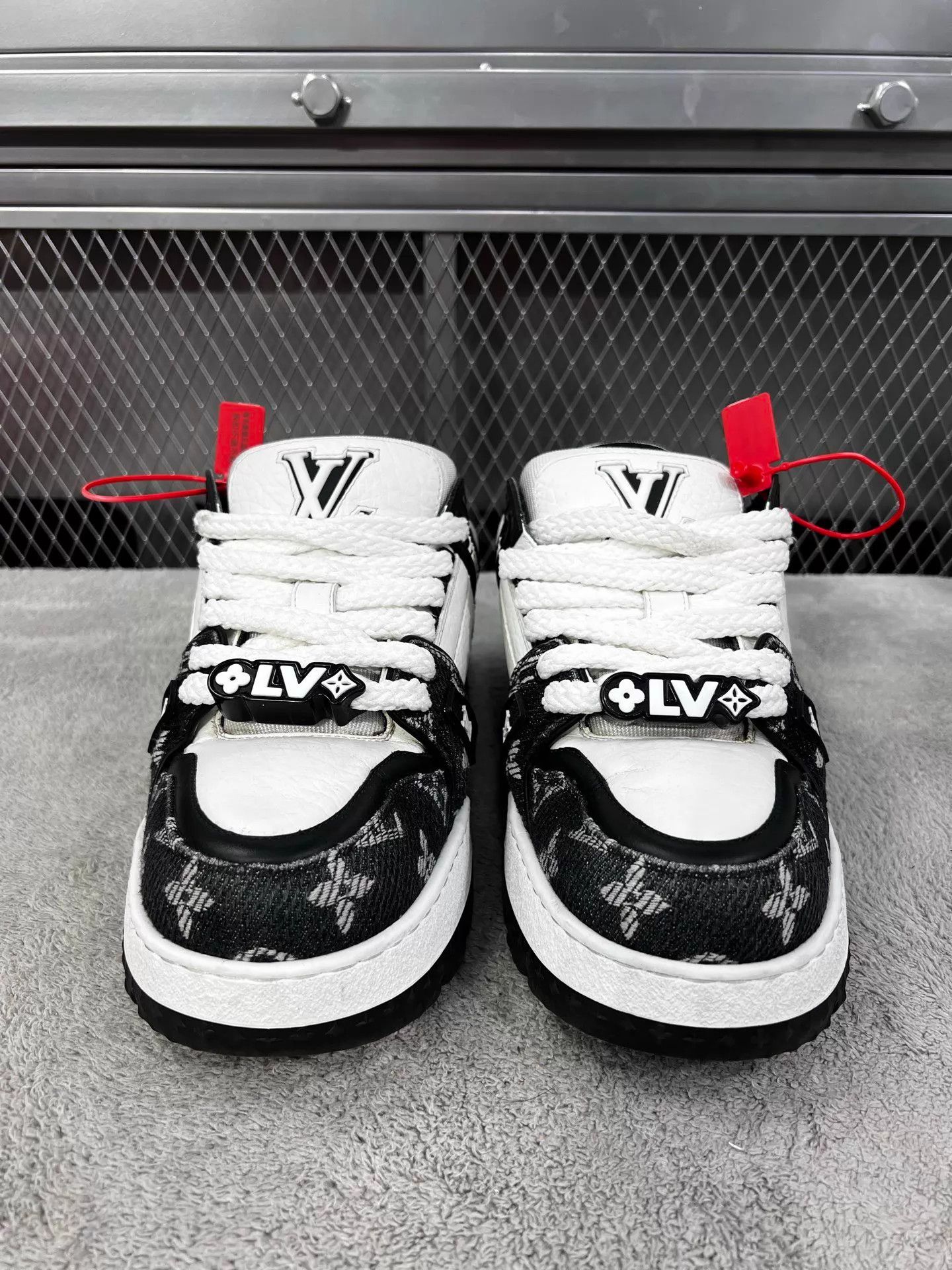 Louis Vuitton LOUIS VUITTON Trainer Maxi black white denim 41.5 Size US 8.5 / EU 41-42 - 2 Thumbnail