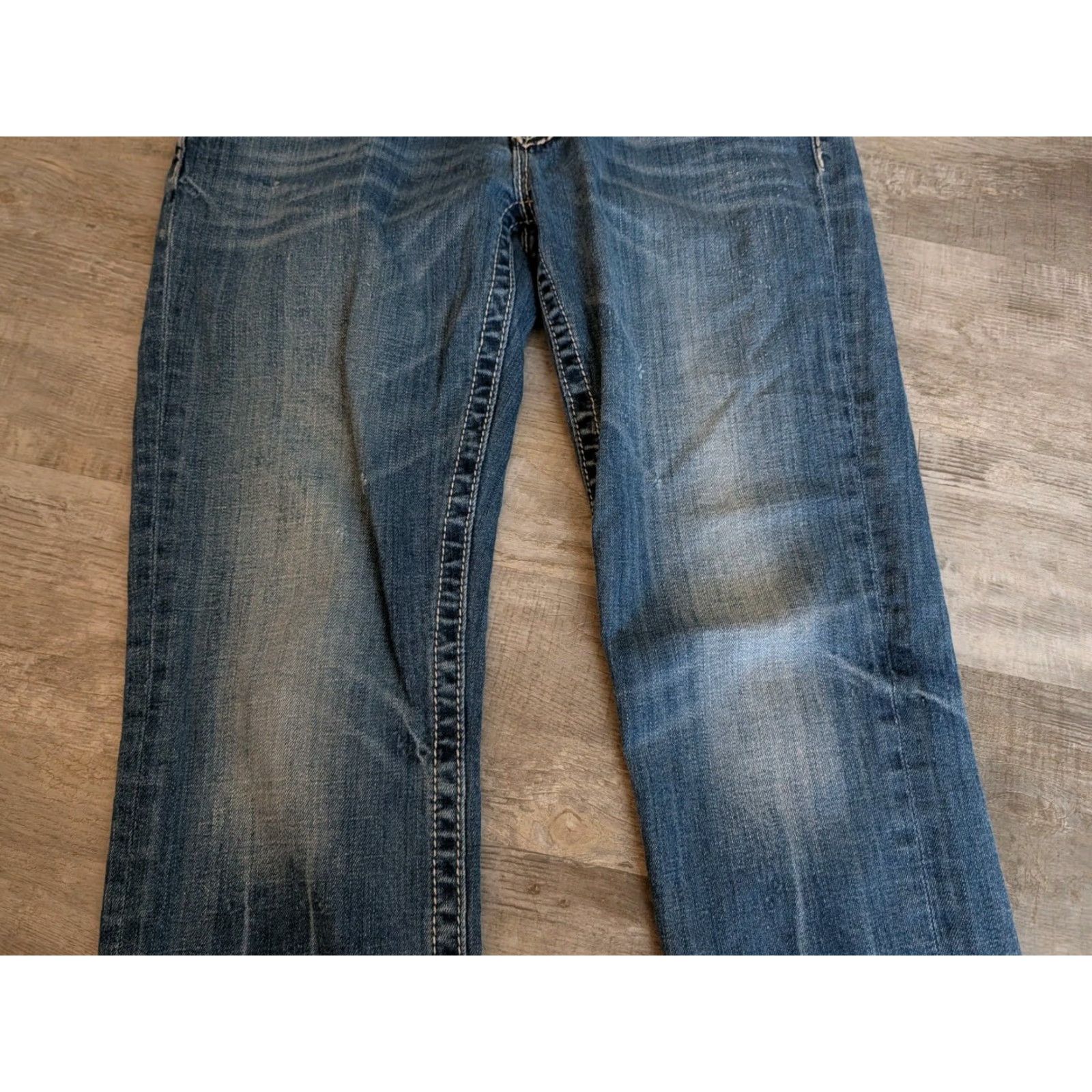 Miss Me VINTAGE Miss Me Boyfriend Capri Jeans Size 29 Blue Embellished Denim Mid Rise Regular Womens Size 29" - 3 Thumbnail