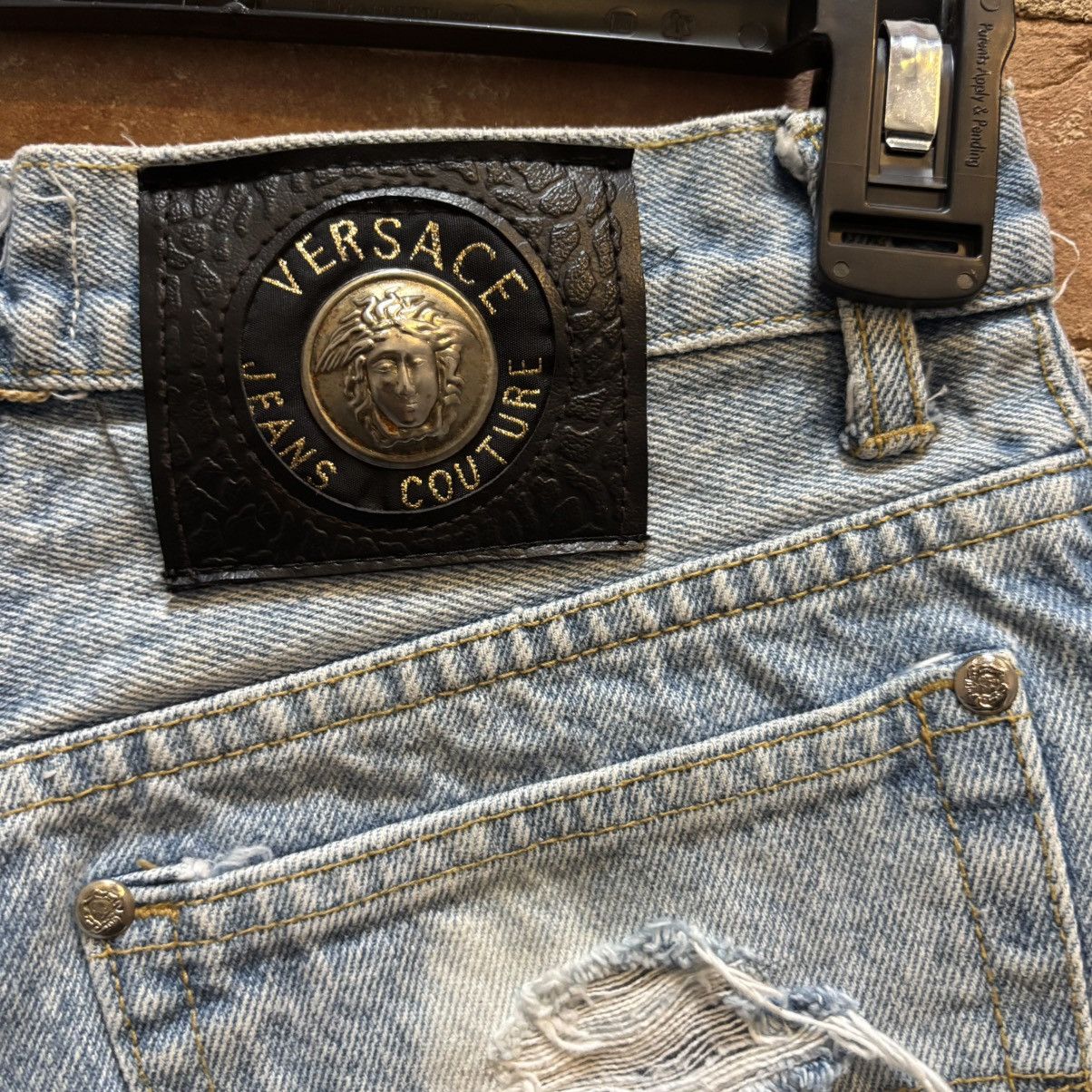 Versace × Vintage $250 Vintage 90s Versace Studded Denim Shorts Size 28" / US 6 / IT 42 - 8 Thumbnail
