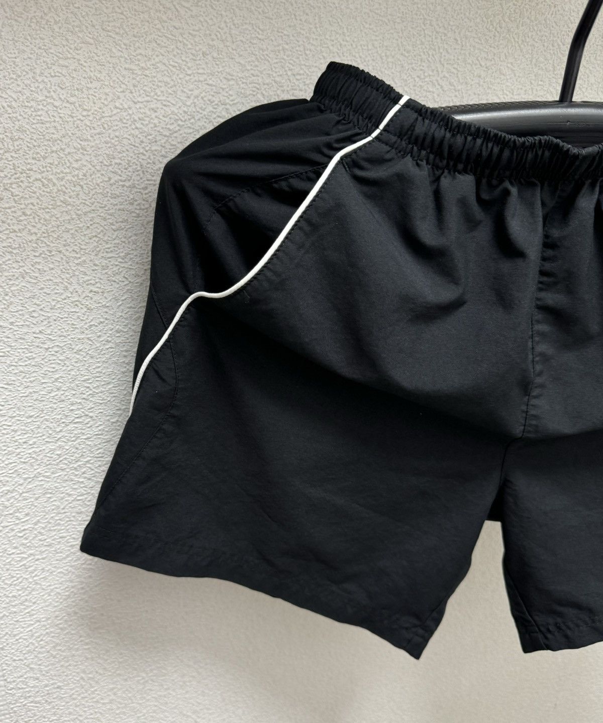 Nike Nike nylon vintage shorts 32 M sz black Size US 32 / EU 48 - 4 Thumbnail