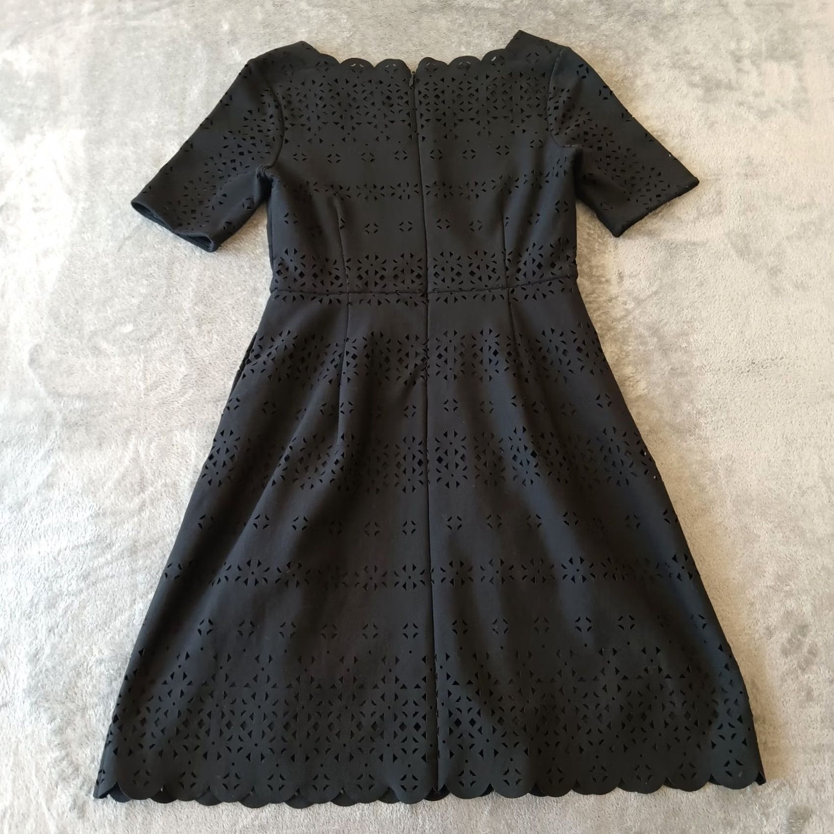 Banana Republic Banana Republic Dress Black Geometric Fit Flare Short Sleeve Size 2P Womens Party/Cocktail Size 26" / US 2 / IT 38 - 5 Thumbnail