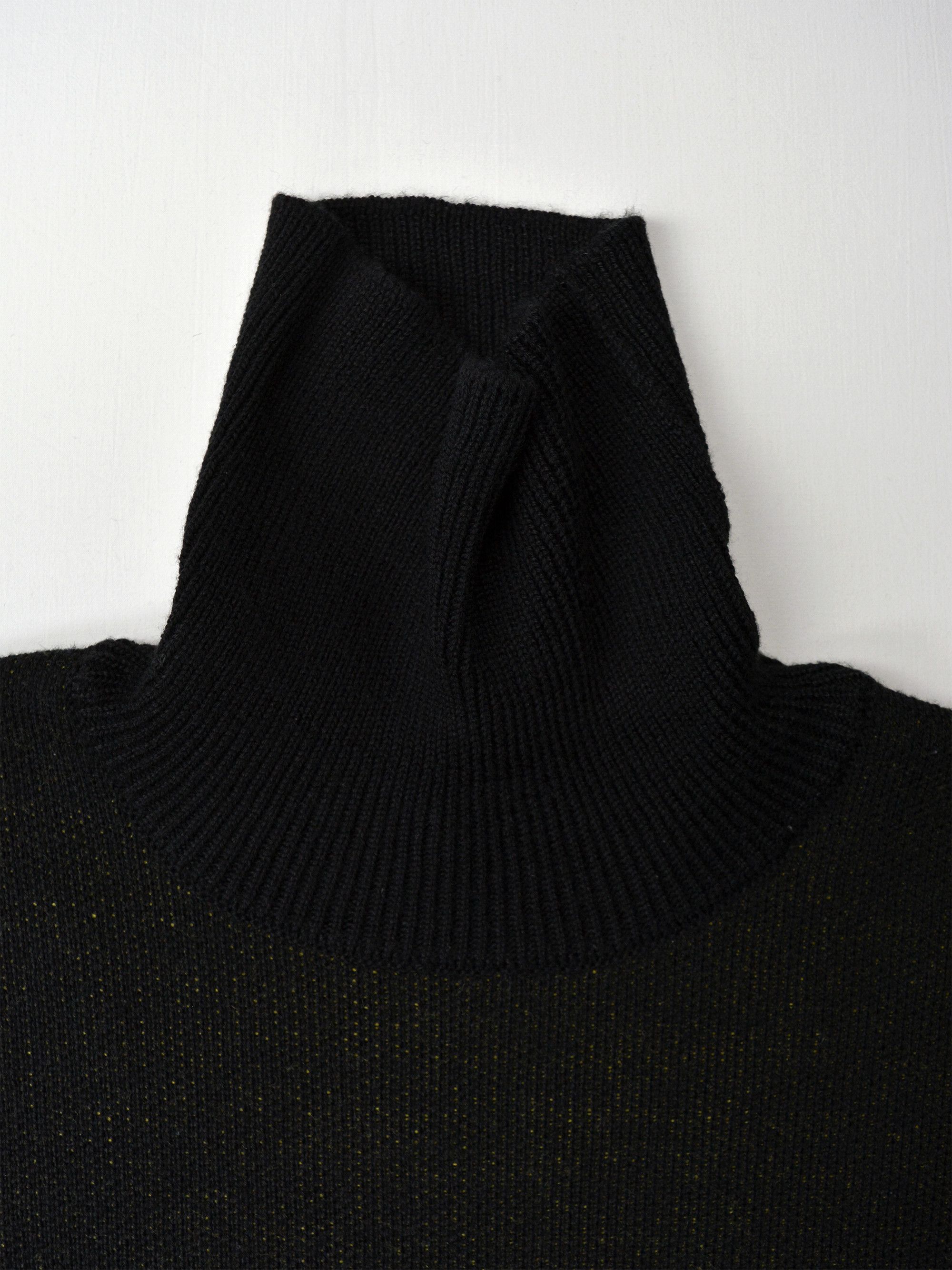 Gosha Rubchinskiy Gosha Rubchinskiy - A/W 2016 - "Save and Protect" turtleneck Size US S / EU 44-46 / 1 - 9 Thumbnail