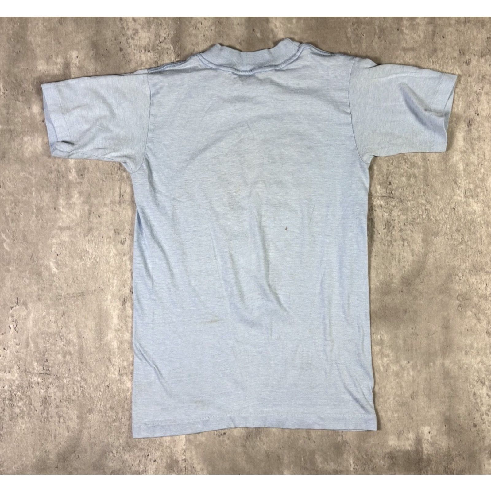Vintage VINTAGE Laid Back Beach Surf T Shirt Blue Single Stitch size Small 80s 90s USA Size US S / EU 44-46 / 1 - 2 Thumbnail