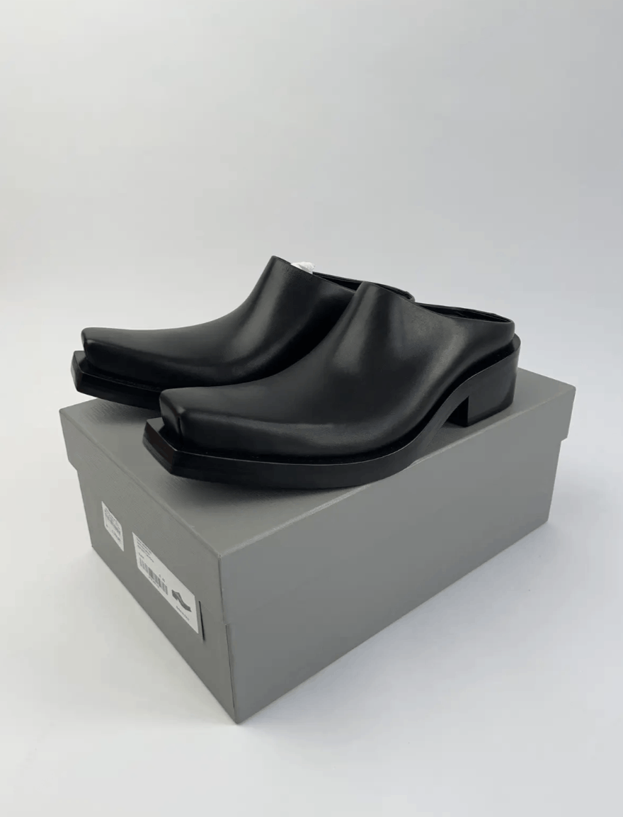 Balenciaga Santiago Mule