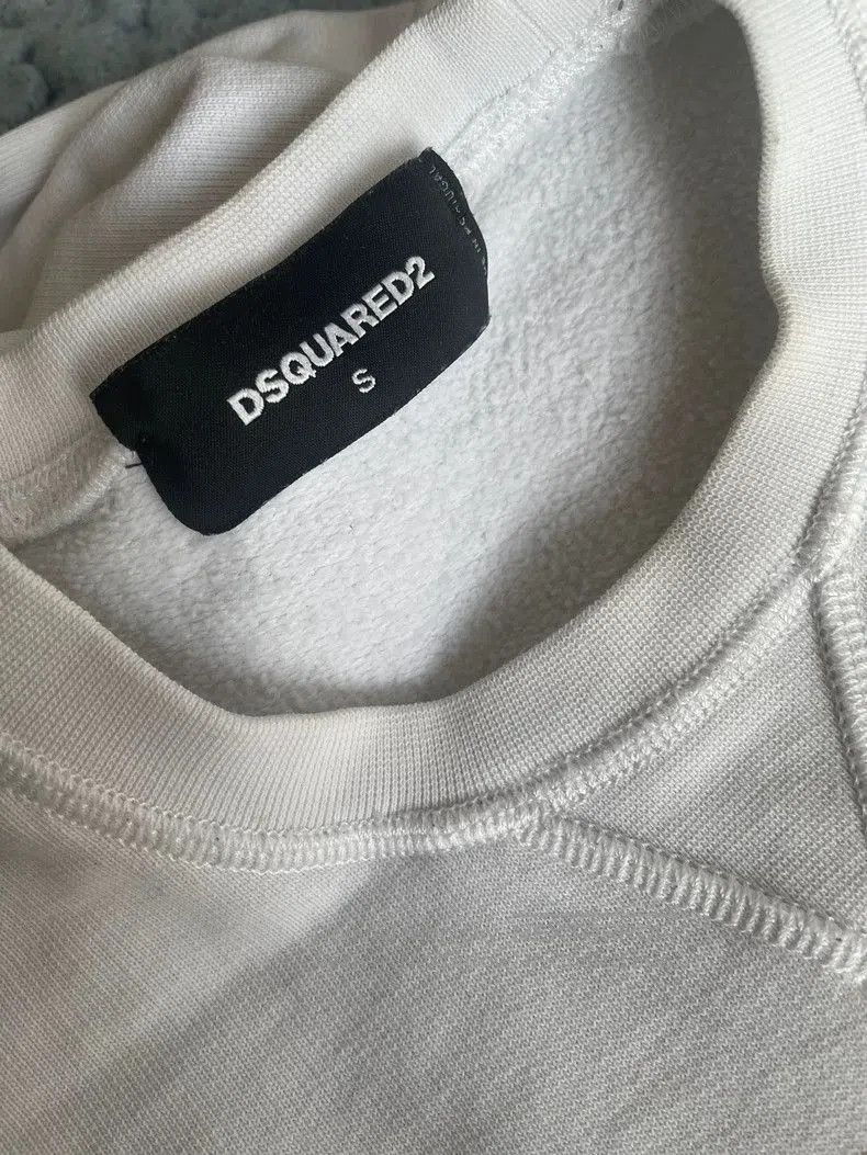 Dsquared2 DSQUARED2 White Night Sky Sweatshirt. Size US S / EU 44-46 / 1 - 4 Thumbnail