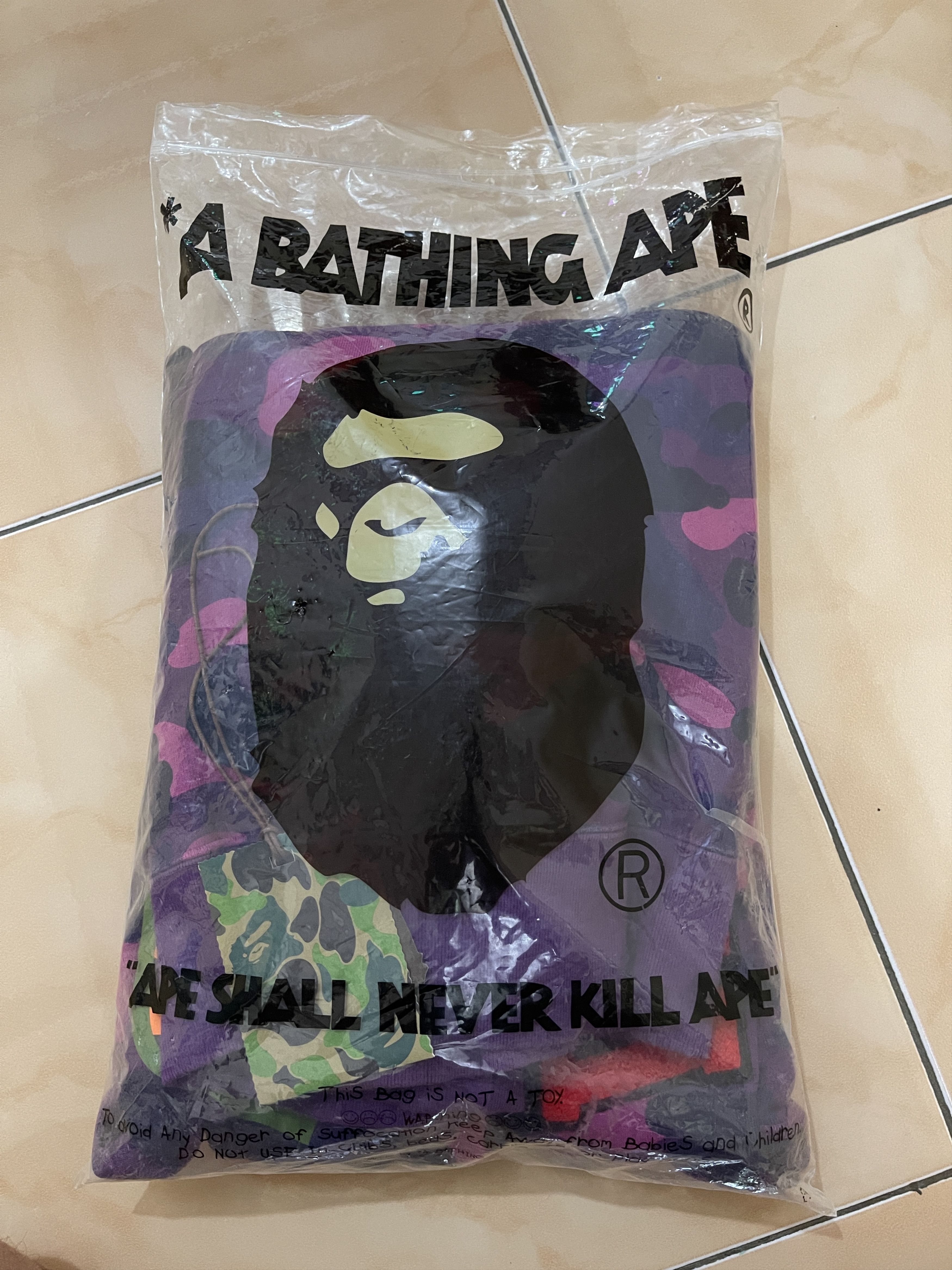 Bape Color Camo Shark Pullover Hoodie Size US L / EU 52-54 / 3 - 18 Thumbnail