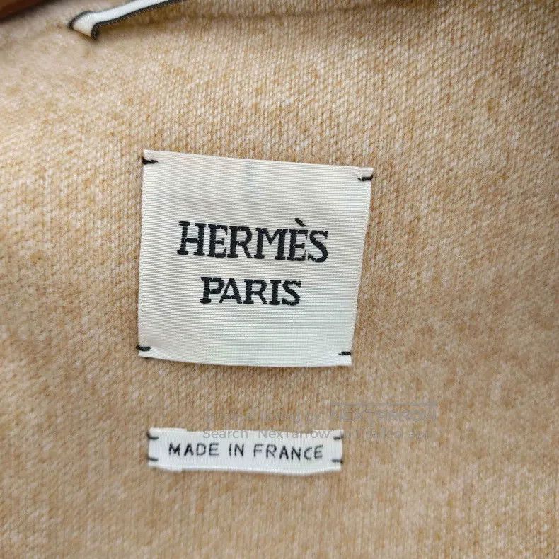Hermes Hermes Khaki Cashmere Lapel Mid-length Coat Size XXS / US 00 / IT 34 - 4 Thumbnail