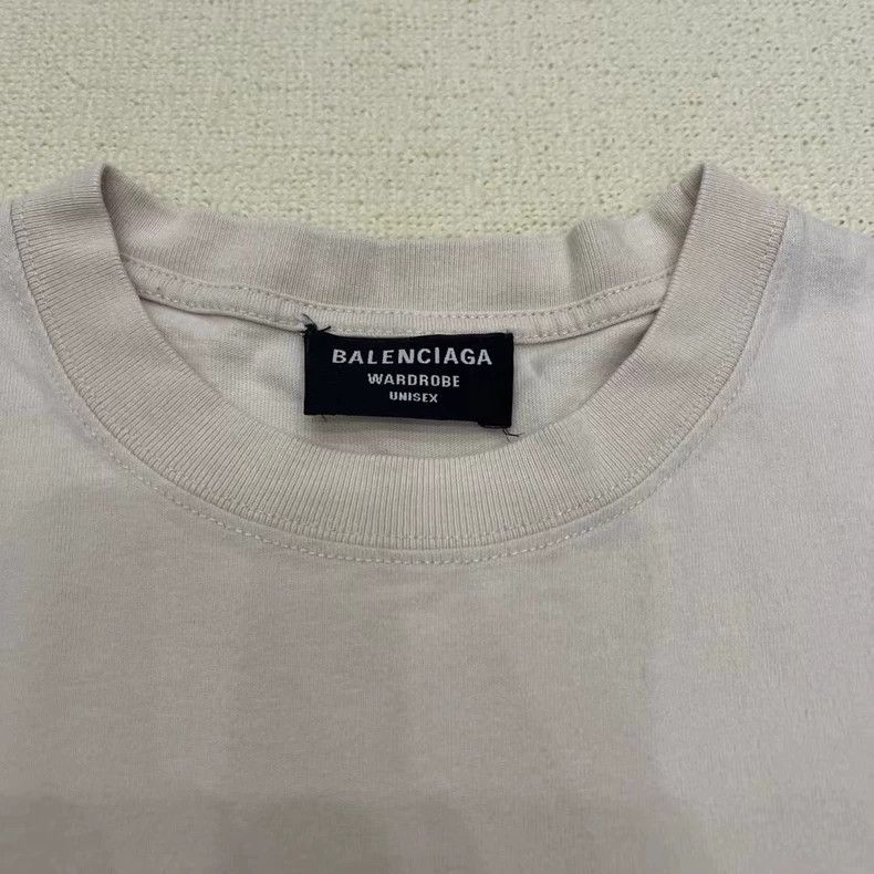 Balenciaga Balenciaga Mailbox short sleeve Size US S / EU 44-46 / 1 - 3 Thumbnail