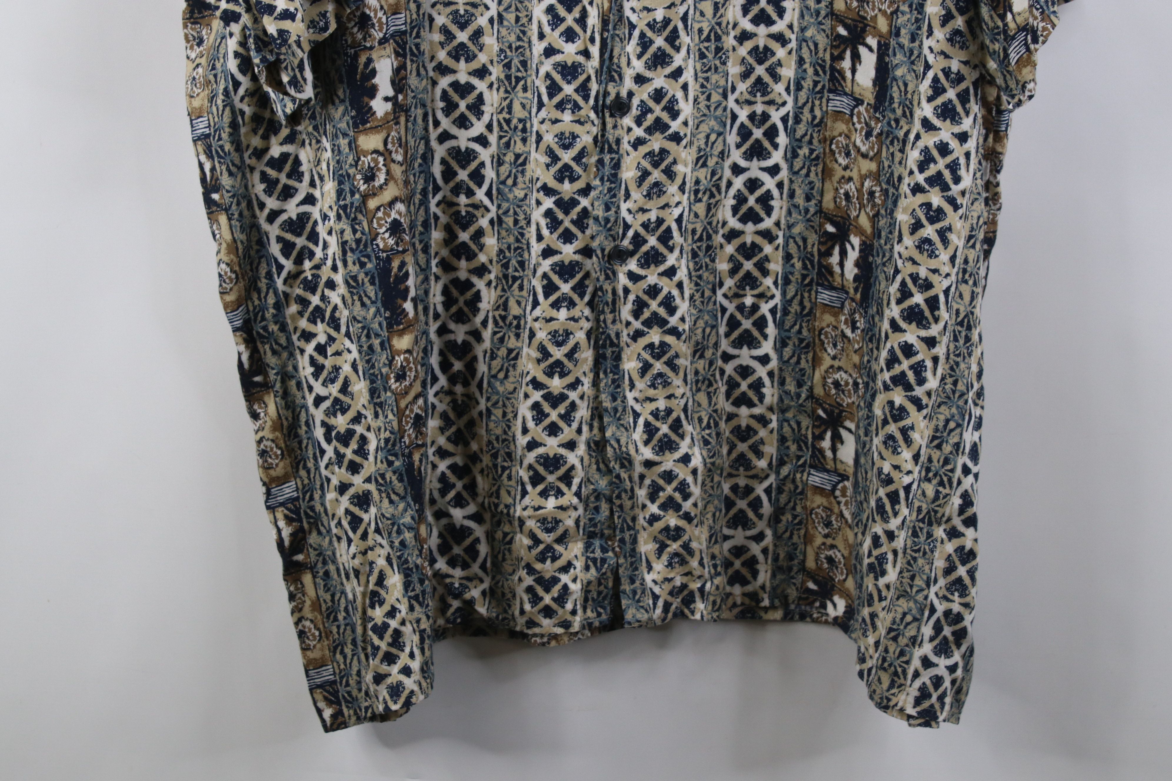 Vintage Vintage 90s Streetwear Flower Short Sleeve Button Shirt Size US XL / EU 56 / 4 - 3 Thumbnail