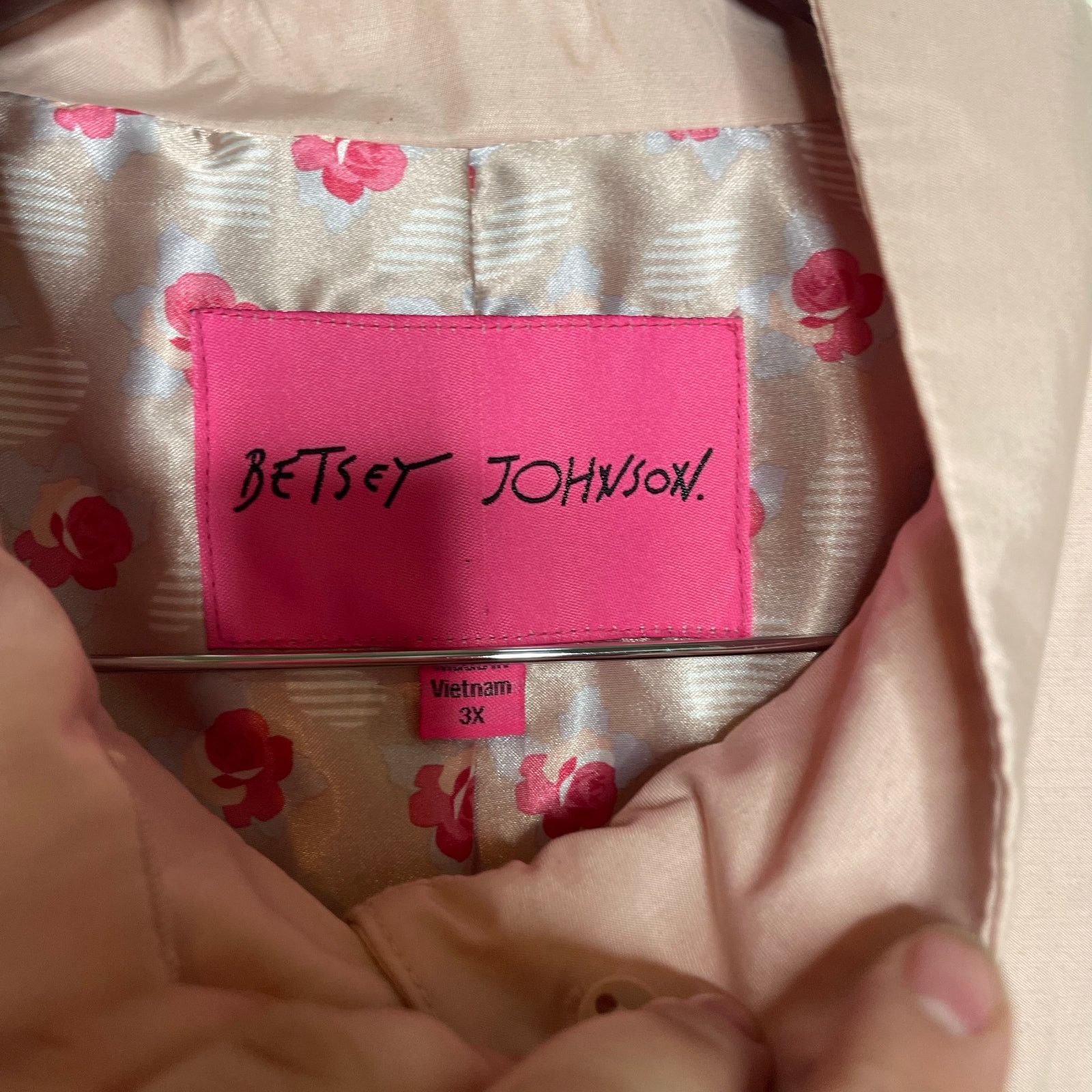Betsey Johnson Betsy Johnson blush pink rose button trench coat sz 3X Size 3XL / US 20-22 - 2 Thumbnail