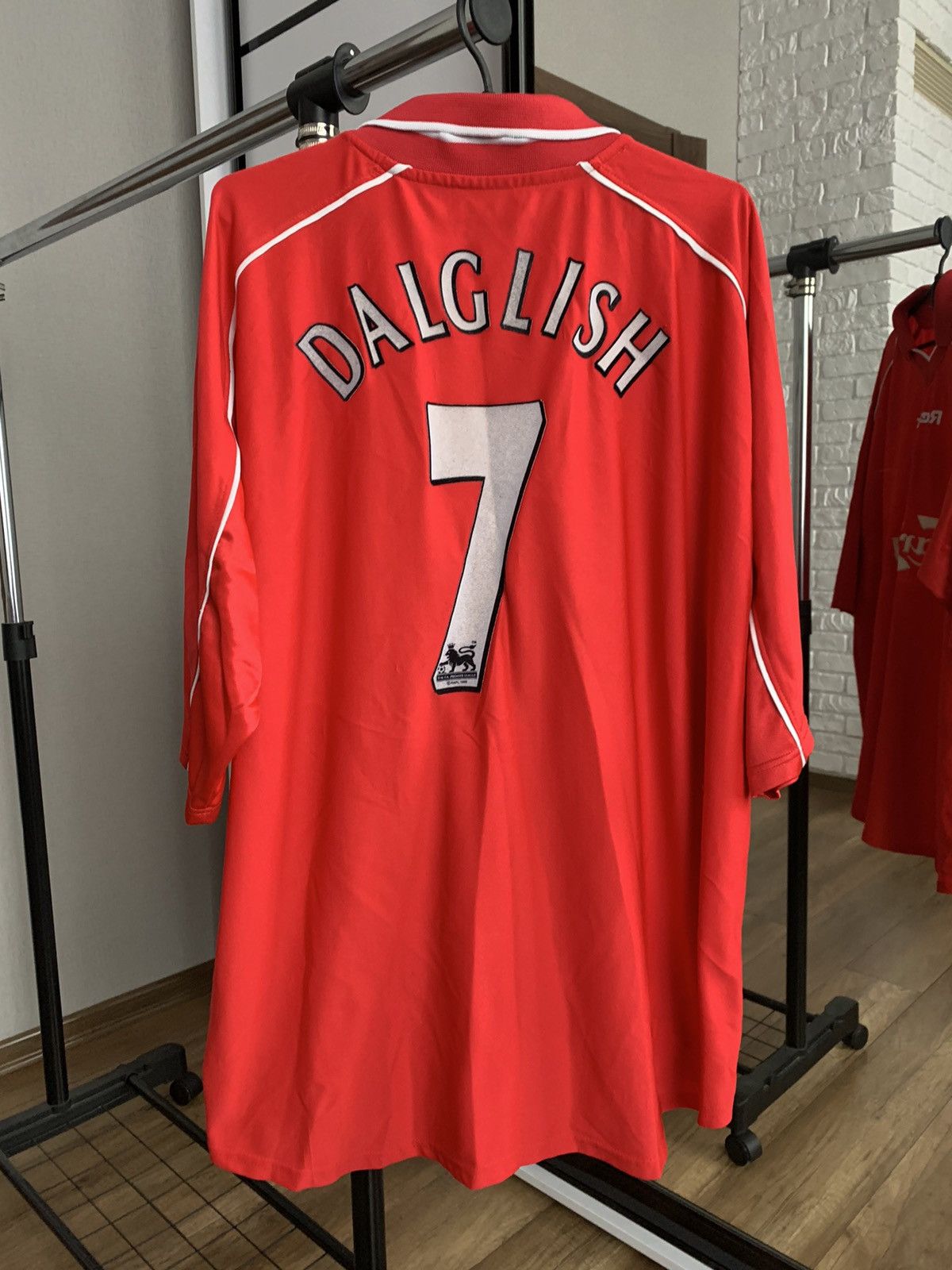 image of 2000/2001 Fc Liverpool Reebok Dalglish Vintage Soccer Jersey in Red, Men's (Size XL)