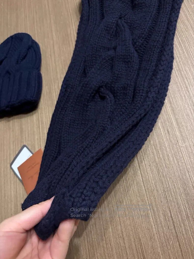 Loro Piana Loro Piana Women's Lama Knit Scarf Size ONE SIZE - 4 Thumbnail